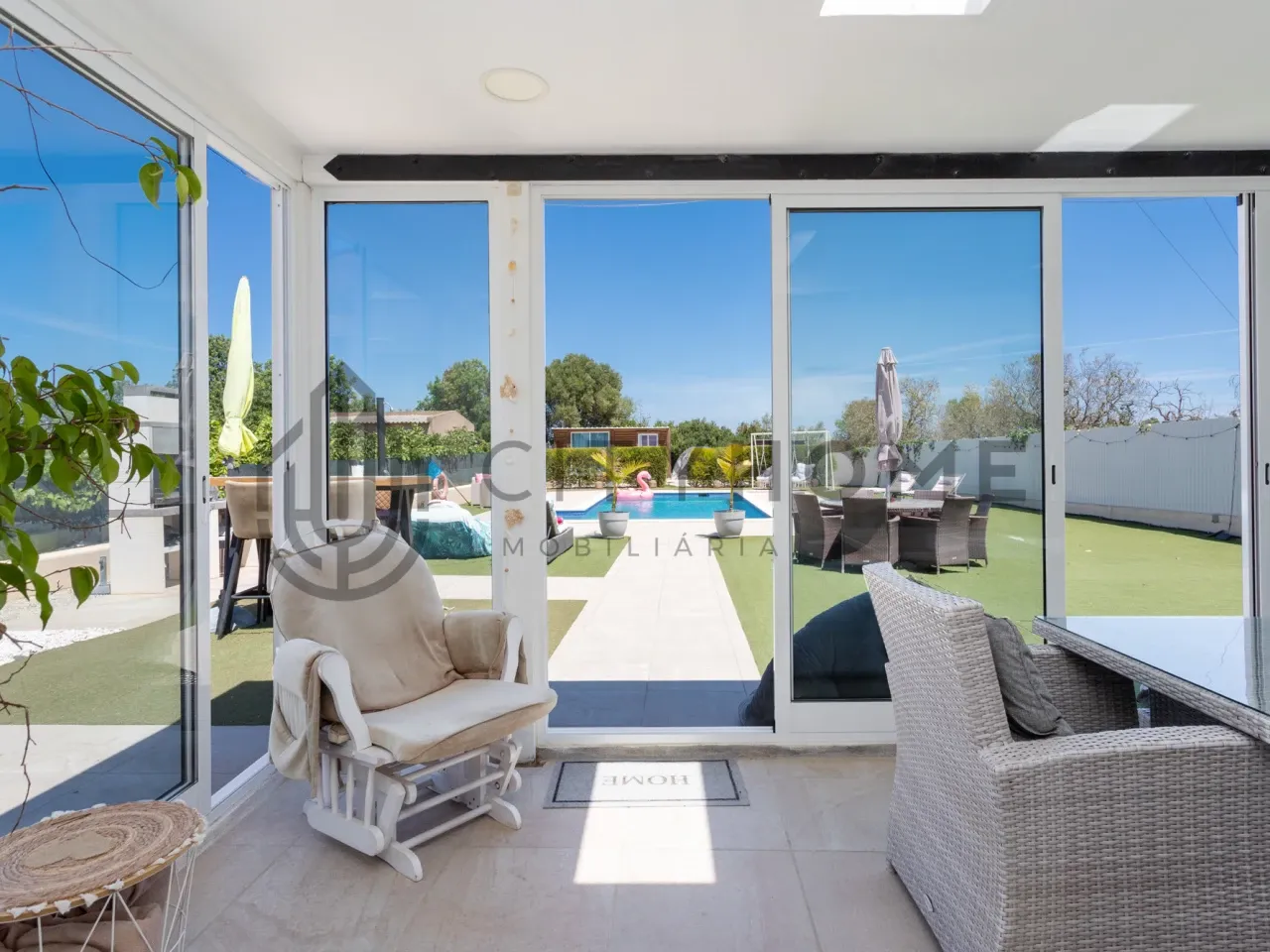 Contemporary 3-Bedroom House with Expansive Pool and Garden in Lagoa Portugal - View image 13 of 46