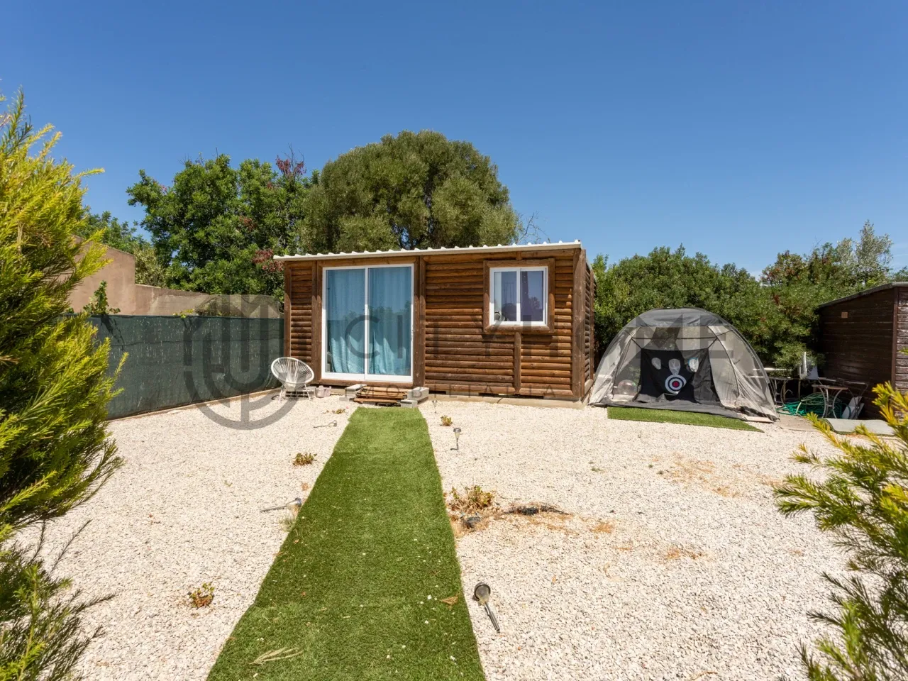 Contemporary 3-Bedroom House with Expansive Pool and Garden in Lagoa Portugal - View image 36 of 46