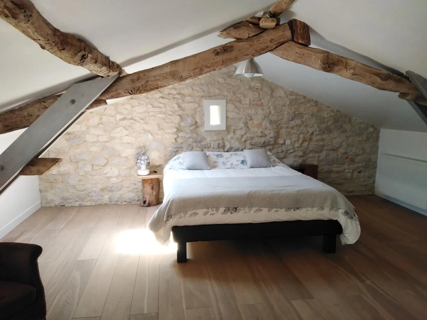 Spacious 7-Bedroom Farmhouse with Pool Near Cahors, France - View image 9 of 29