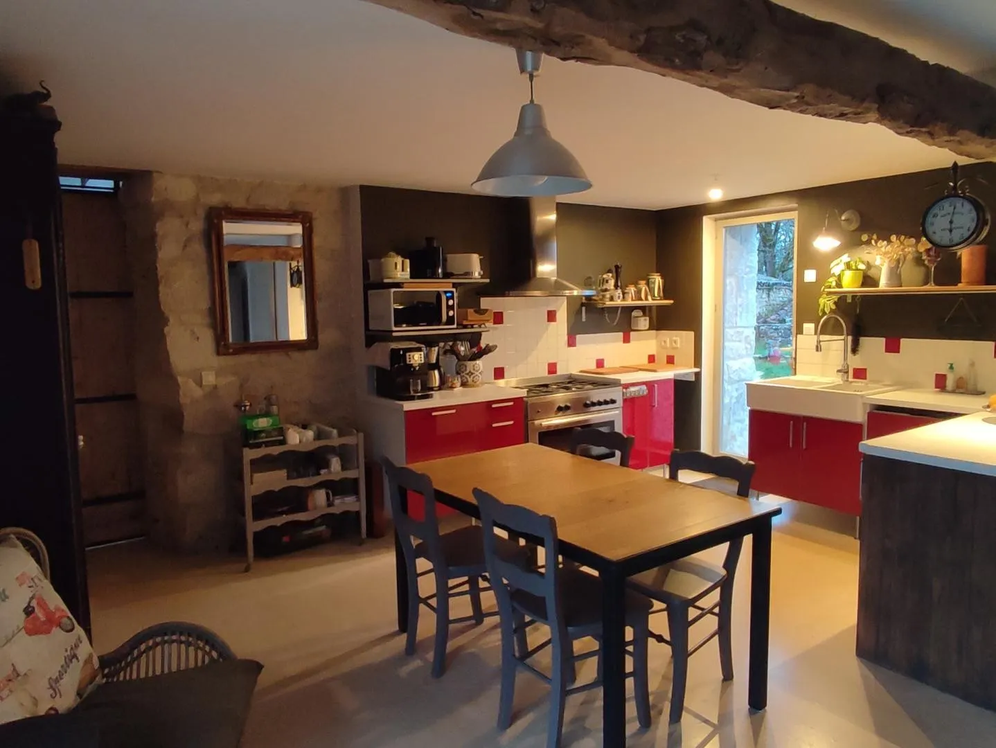 Spacious 7-Bedroom Farmhouse with Pool Near Cahors, France - View image 16 of 29