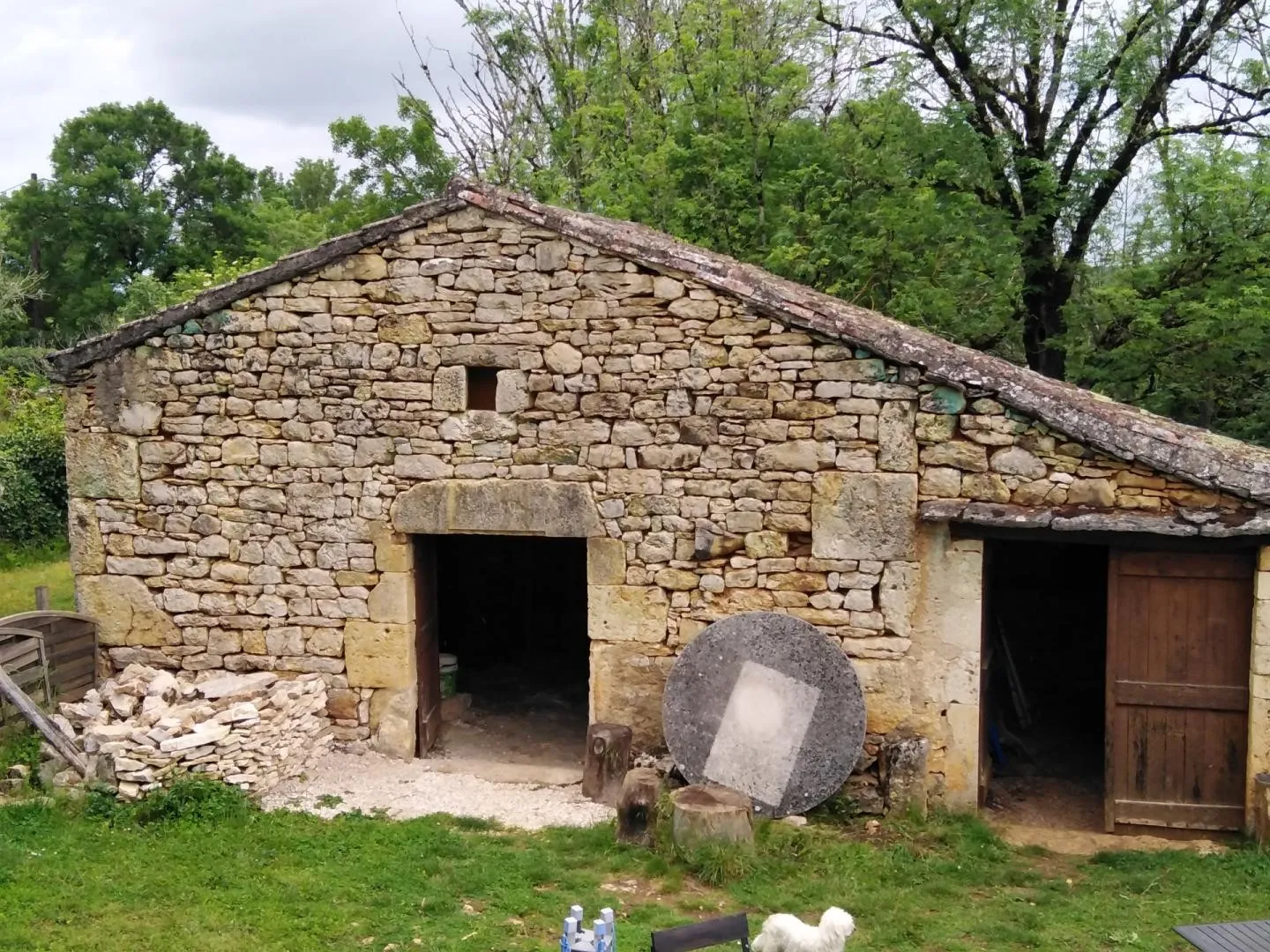 Spacious 7-Bedroom Farmhouse with Pool Near Cahors, France - View image 26 of 29