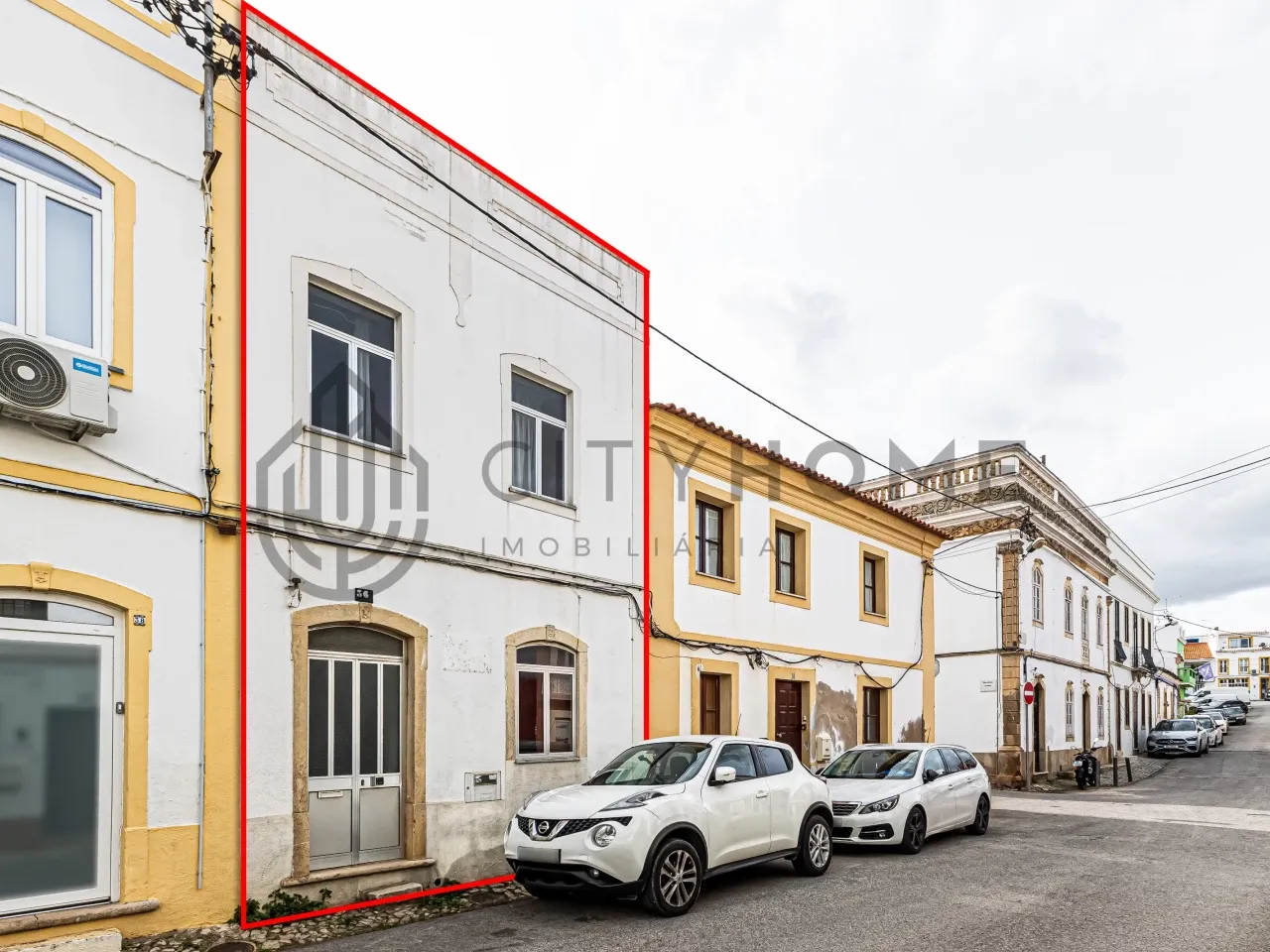 Two-Storey Village House with Garden and Terrace in Algoz, Portugal - Image 1