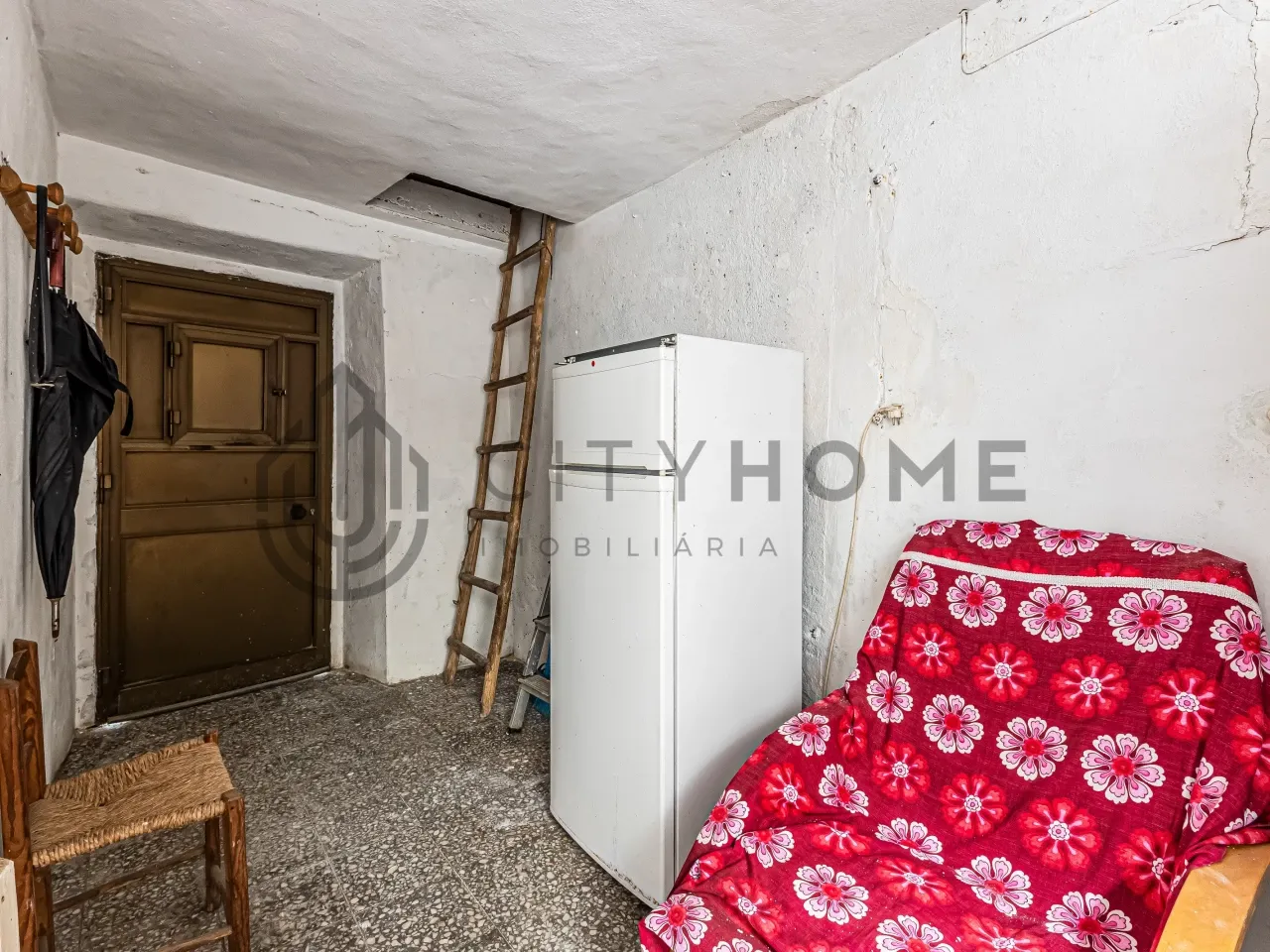 Two-Storey Village House with Garden and Terrace in Algoz, Portugal - View image 26 of 28