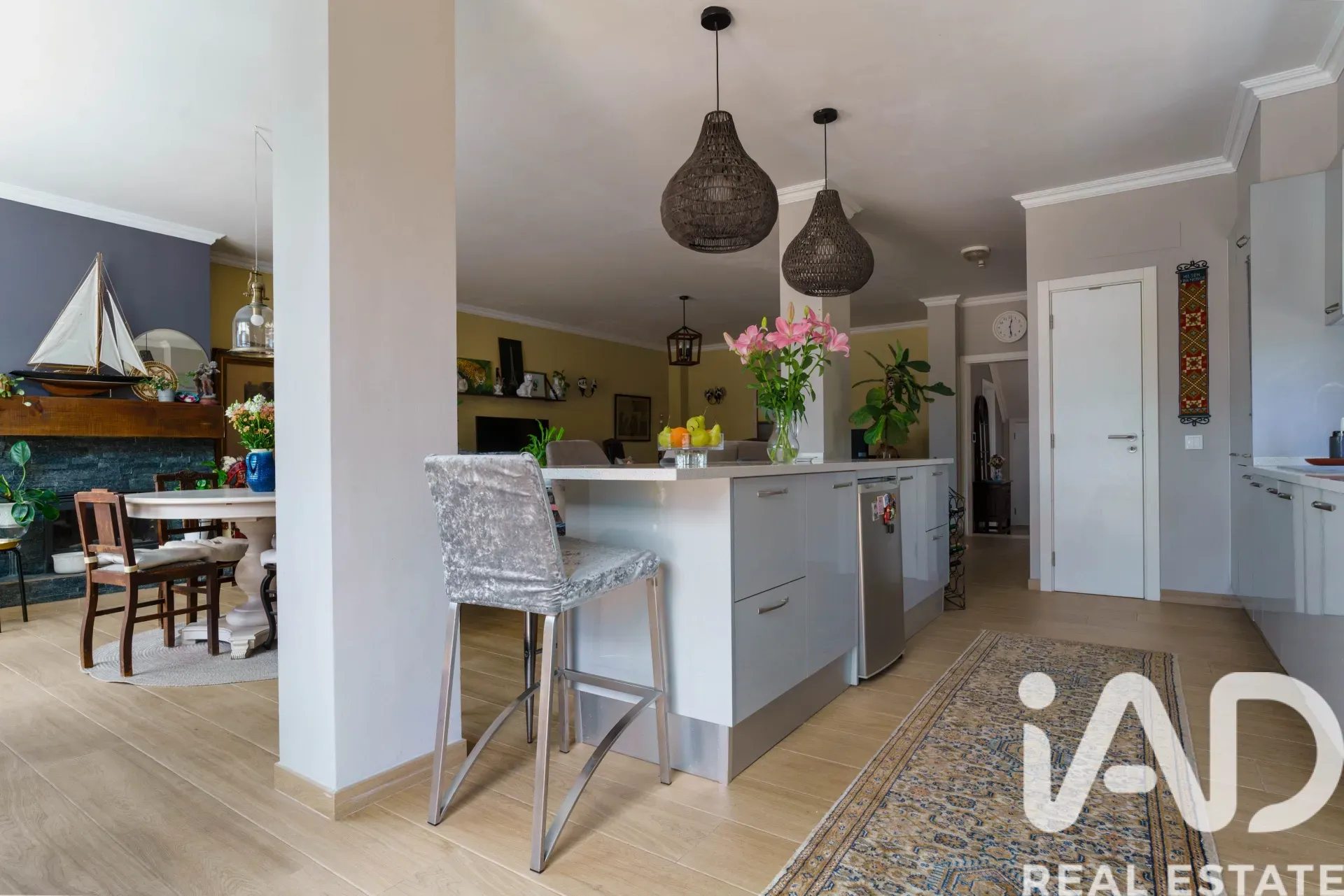 Contemporary 3-Bedroom Villa with Pool and Terrace in Algarve's Olhão - View image 15 of 29