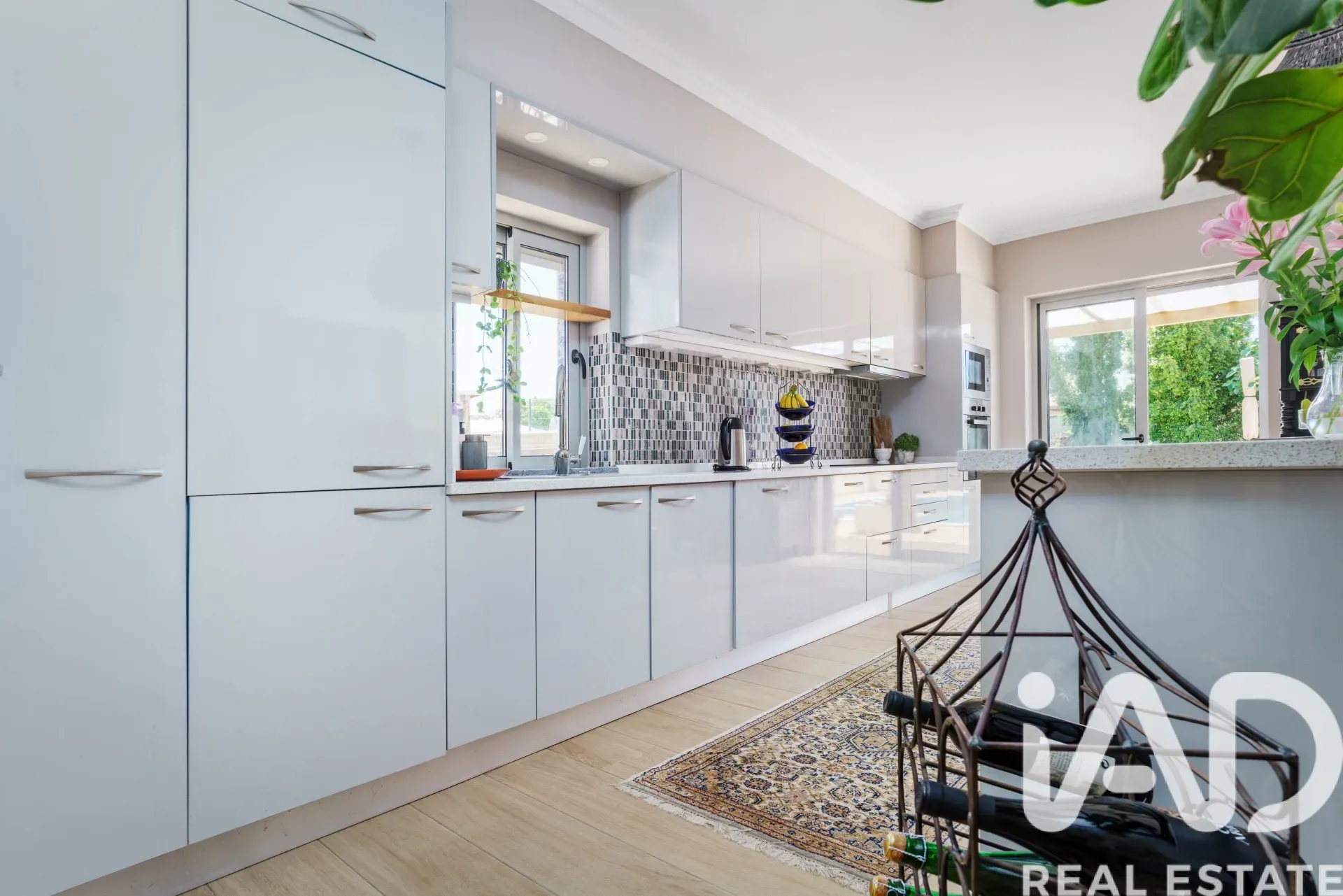 Contemporary 3-Bedroom Villa with Pool and Terrace in Algarve's Olhão - View image 16 of 29