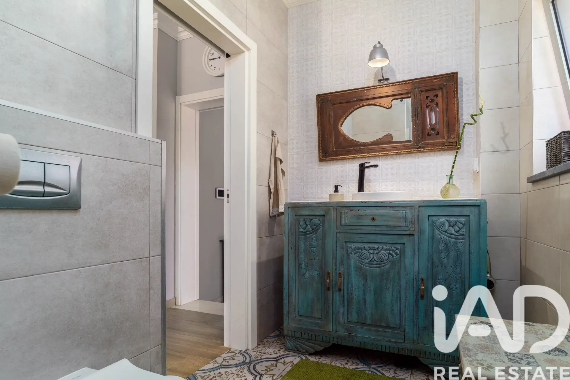 Contemporary 3-Bedroom Villa with Pool and Terrace in Algarve's Olhão - View image 21 of 29