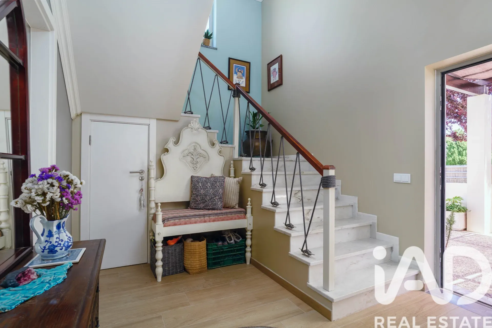 Contemporary 3-Bedroom Villa with Pool and Terrace in Algarve's Olhão - View image 22 of 29