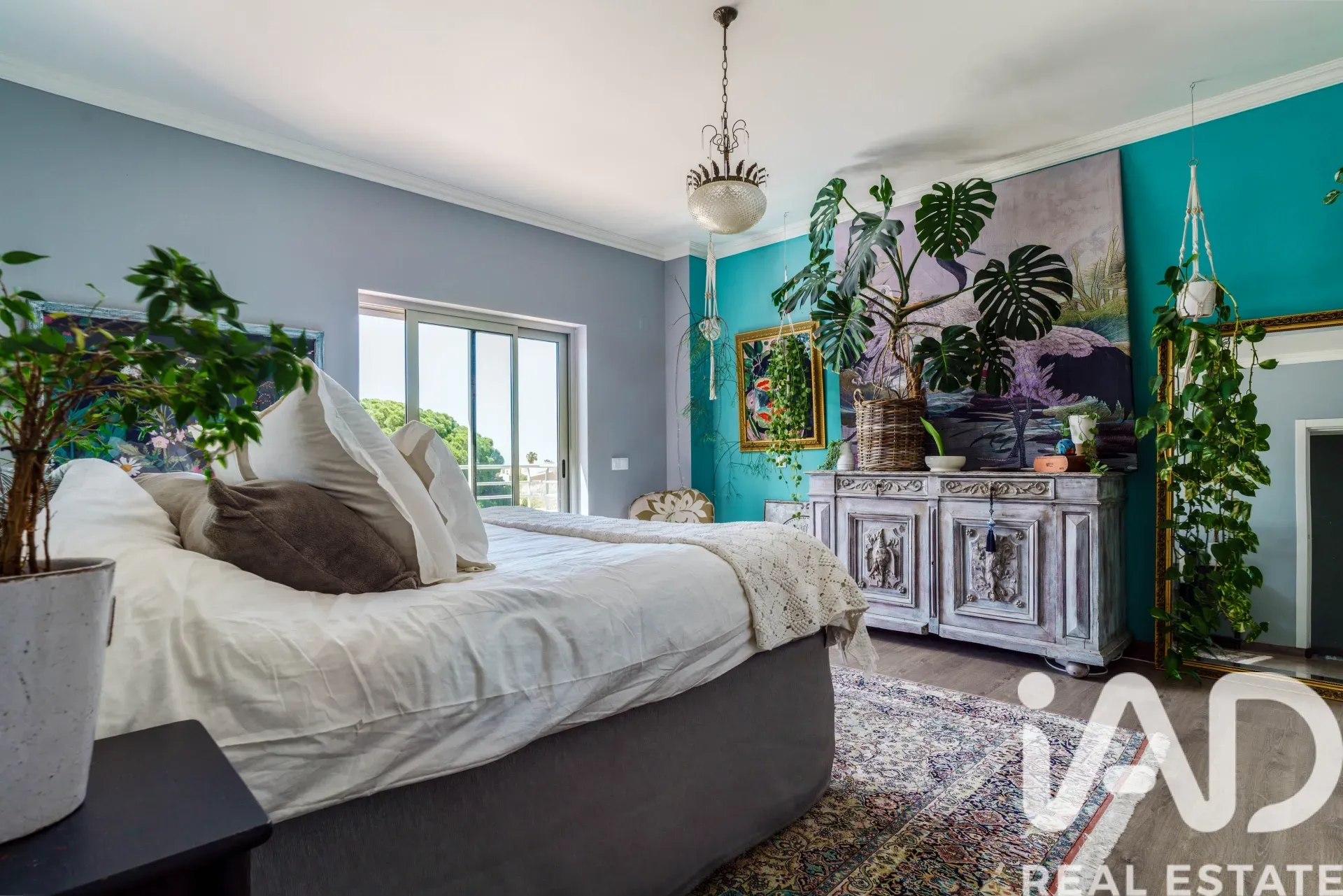 Contemporary 3-Bedroom Villa with Pool and Terrace in Algarve's Olhão - View image 23 of 29