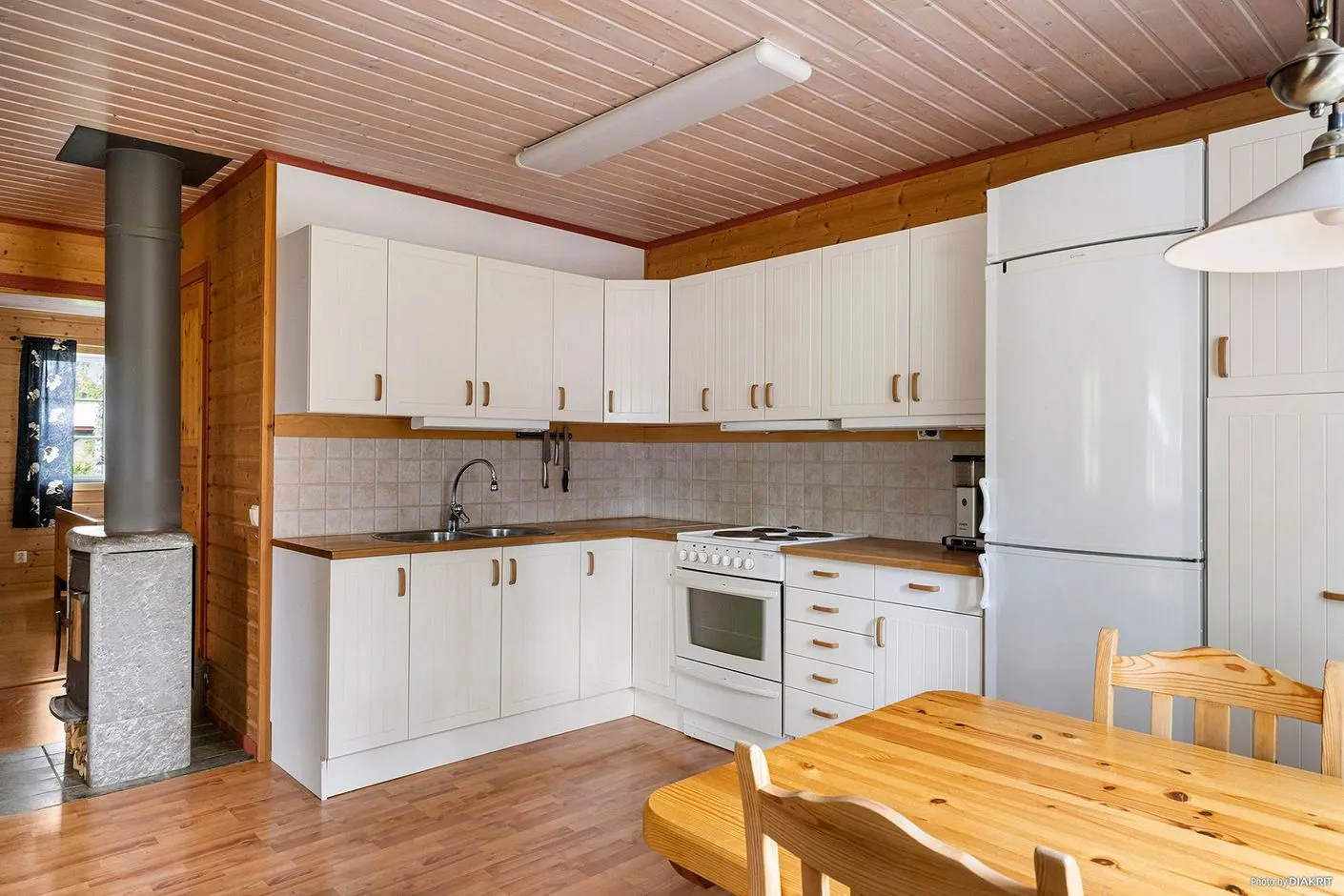 Scandinavian Retreat: 3-Bedroom House with Garden in Saxnäs, Sweden - View image 6 of 34