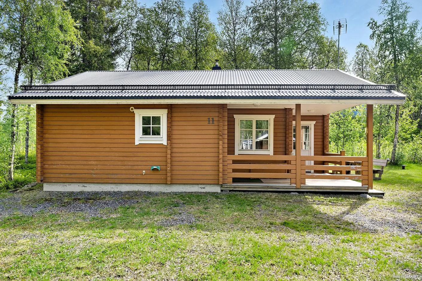 Scandinavian Retreat: 3-Bedroom House with Garden in Saxnäs, Sweden - View image 14 of 34