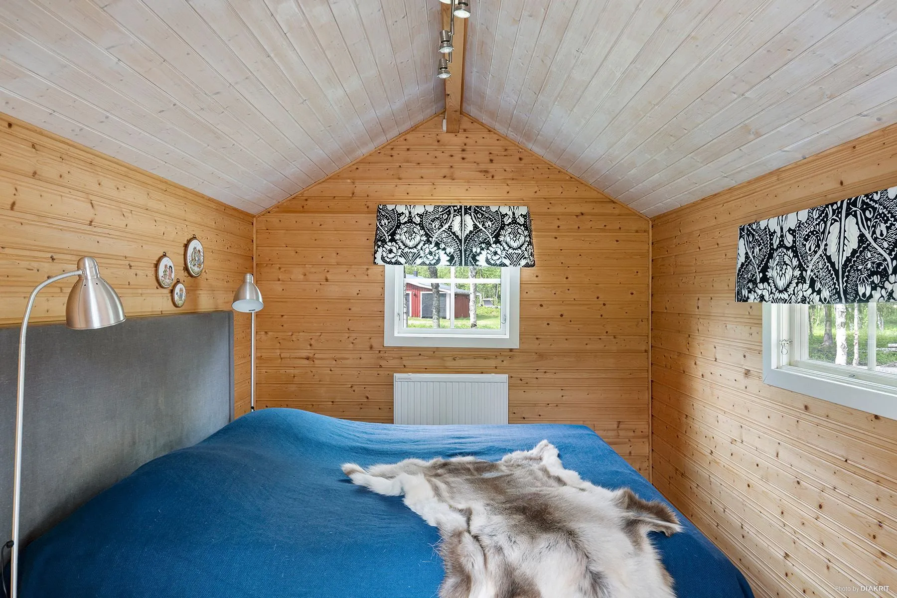 Scandinavian Retreat: 3-Bedroom House with Garden in Saxnäs, Sweden - View image 26 of 34