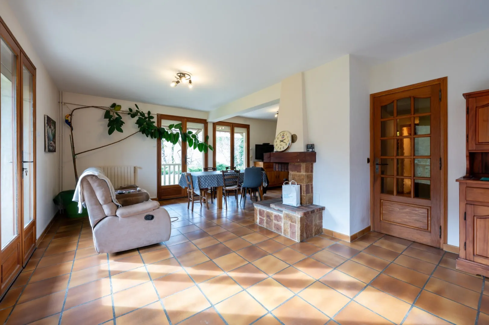 Expansive 5-Bedroom Home with Vast Grounds in Scenic Gourdon, France - View image 8 of 20