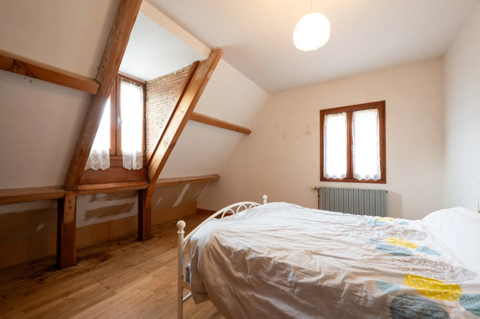 Expansive 5-Bedroom Home with Vast Grounds in Scenic Gourdon, France - View image 13 of 20