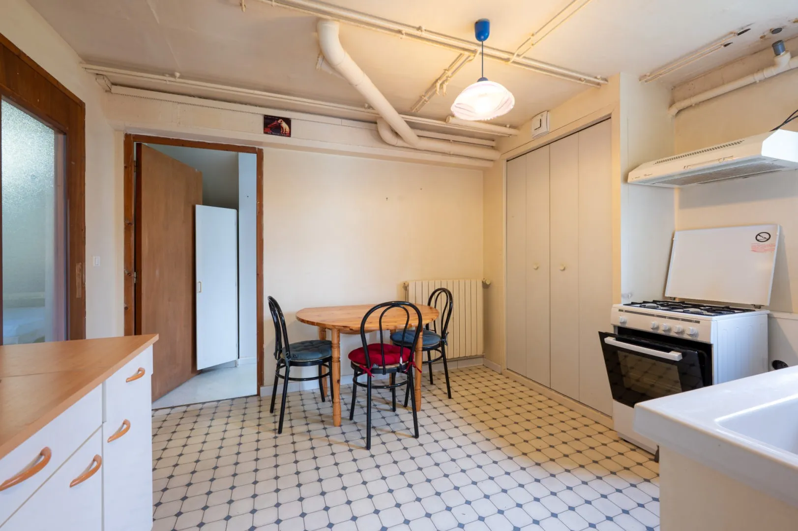 Expansive 5-Bedroom Home with Vast Grounds in Scenic Gourdon, France - View image 16 of 20