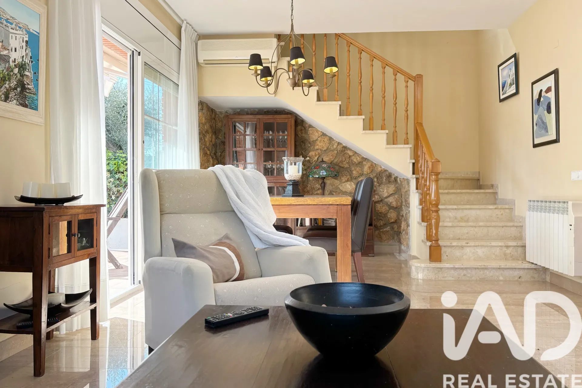 Spacious 5-Bedroom House with Pool and Garden in Coastal Creixell - View image 10 of 31