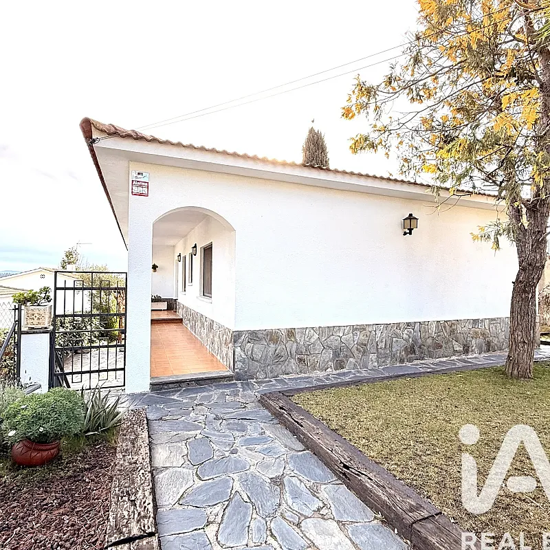 Spacious Family Home with Garden and Terrace in Santa Eulàlia de Ronçana
