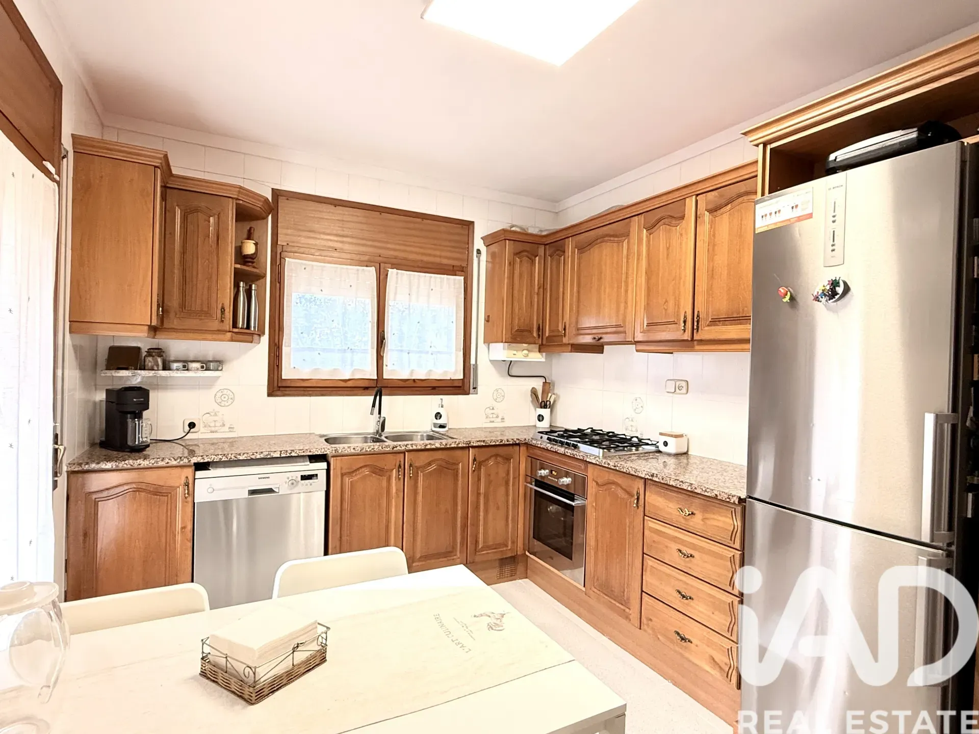 Spacious Family Home with Garden and Terrace in Santa Eulàlia de Ronçana - View image 14 of 36