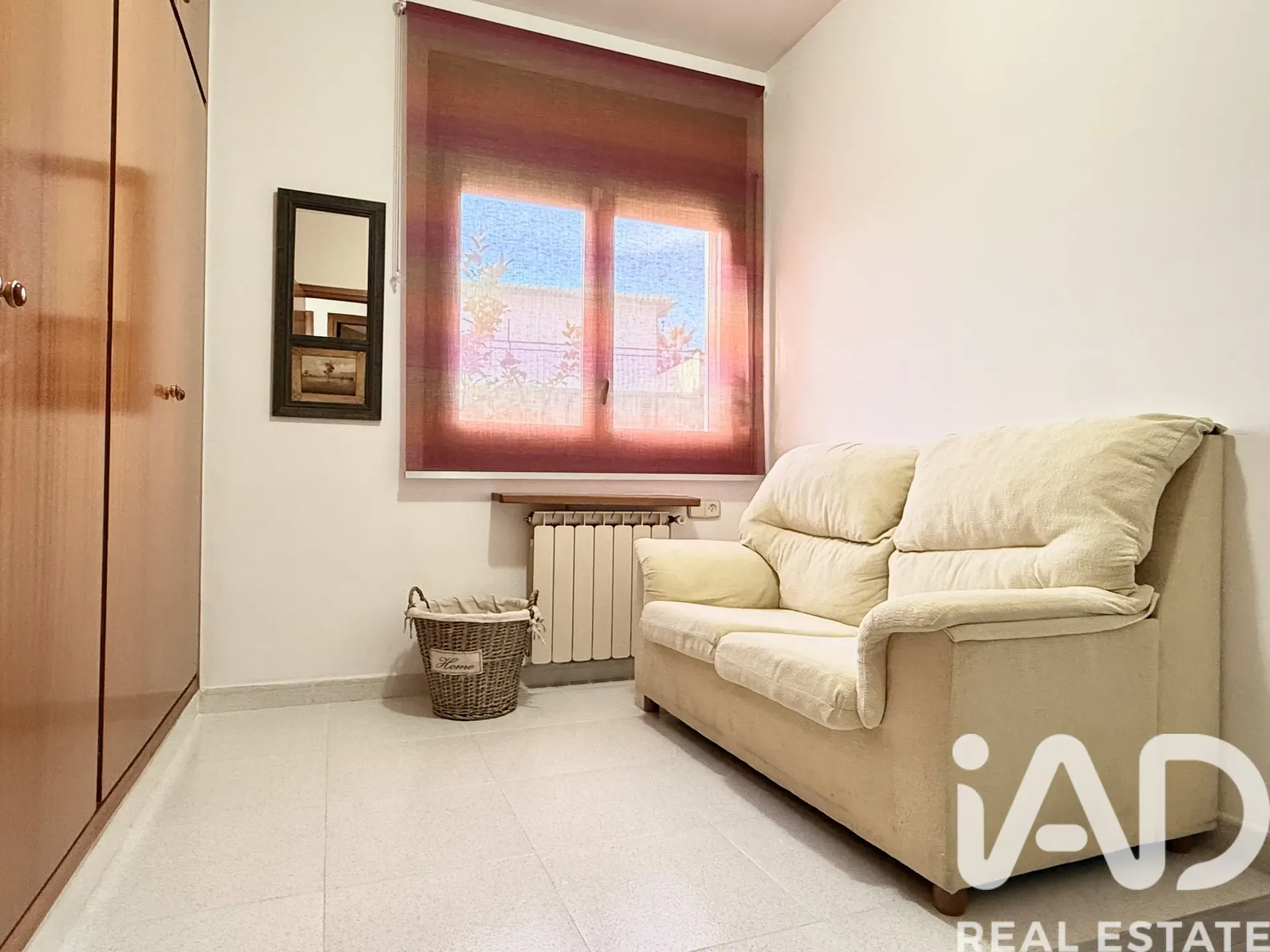 Spacious Family Home with Garden and Terrace in Santa Eulàlia de Ronçana - View image 21 of 36