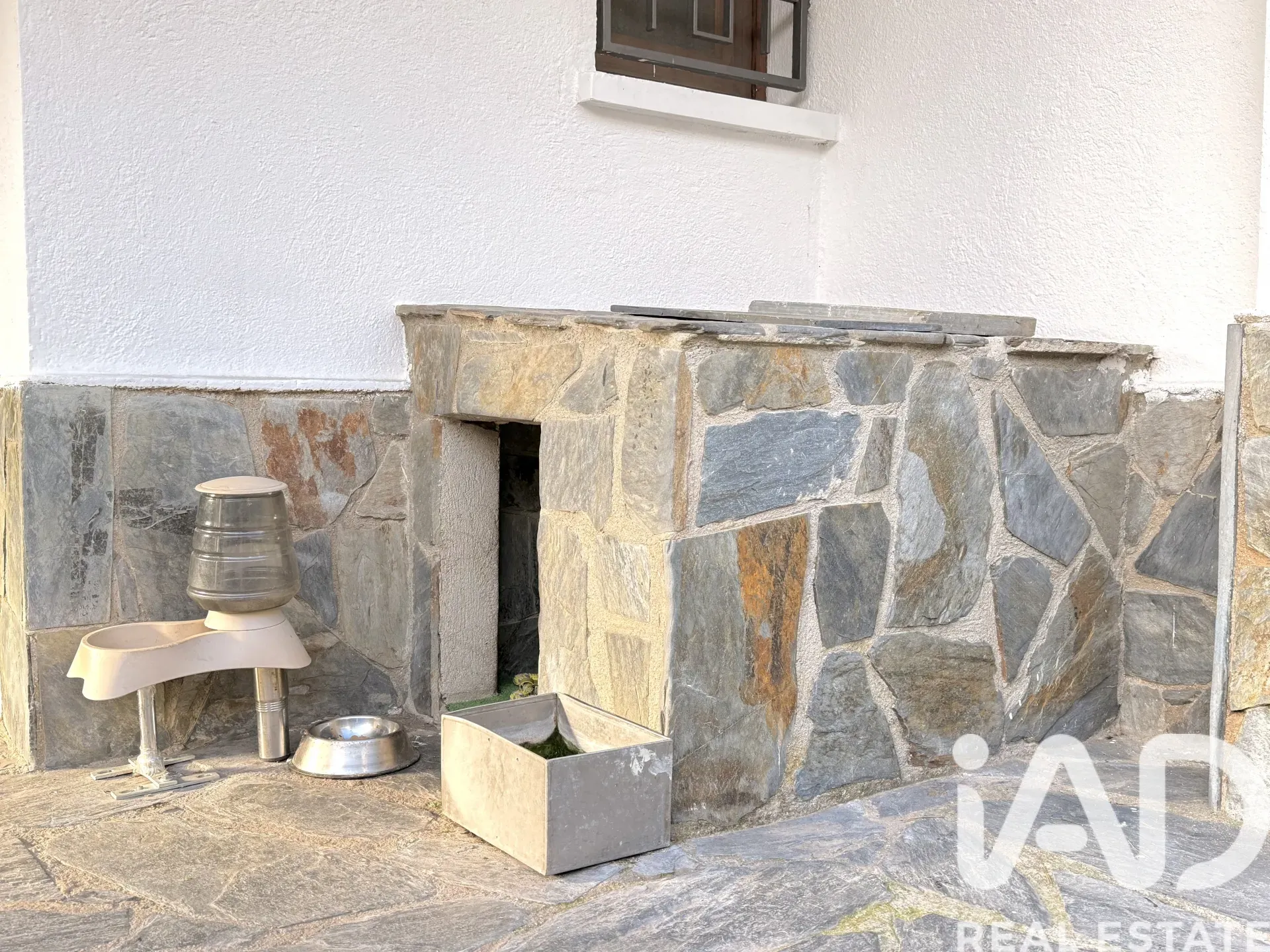 Spacious Family Home with Garden and Terrace in Santa Eulàlia de Ronçana - View image 28 of 36