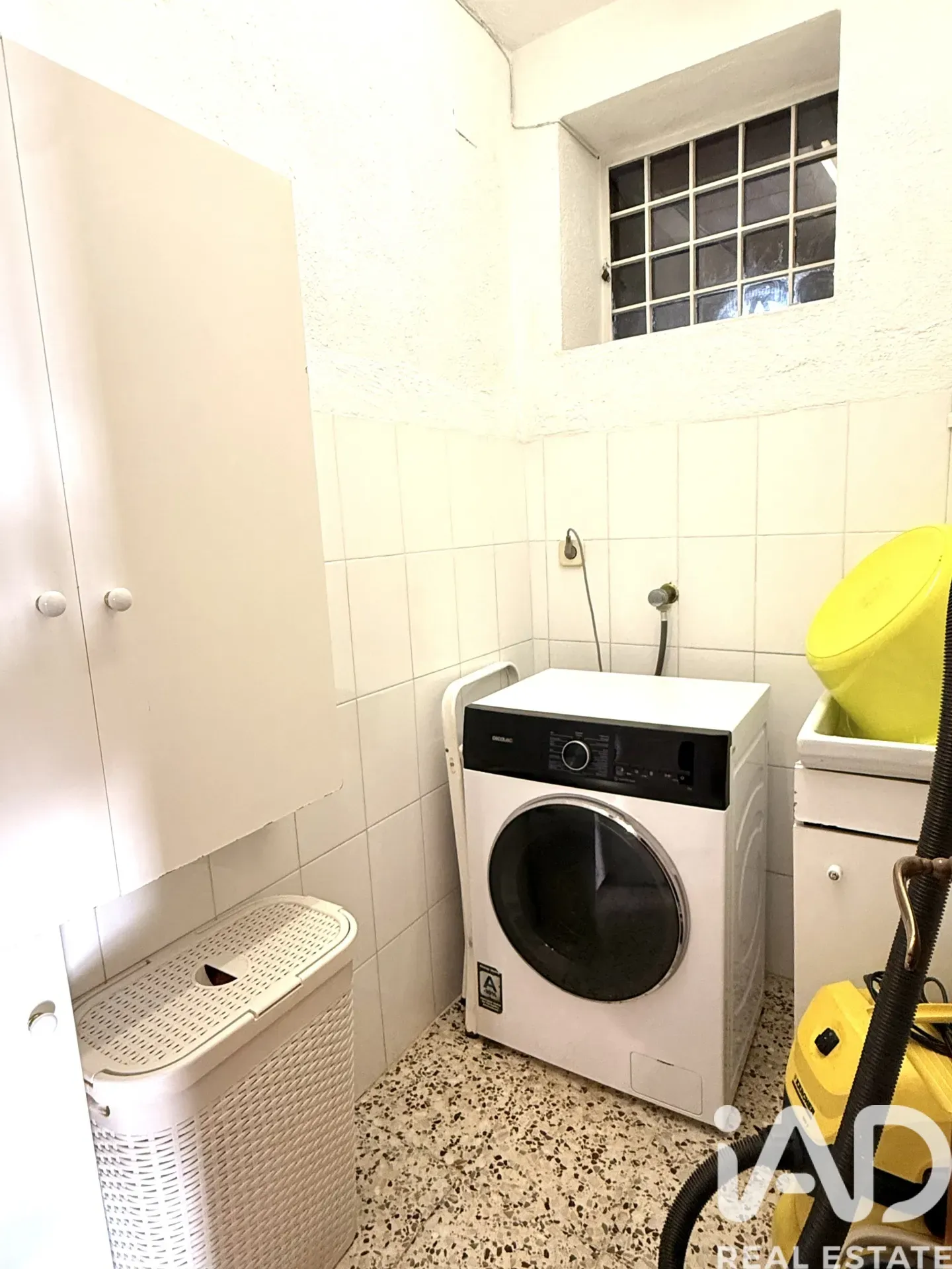 Spacious Family Home with Garden and Terrace in Santa Eulàlia de Ronçana - View image 31 of 36