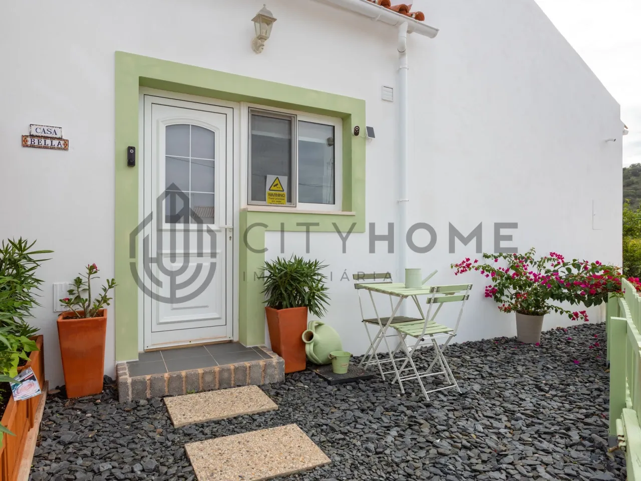 Furnished 2-Bedroom House with Pool and Garden in Portuguese Countryside - Image 2