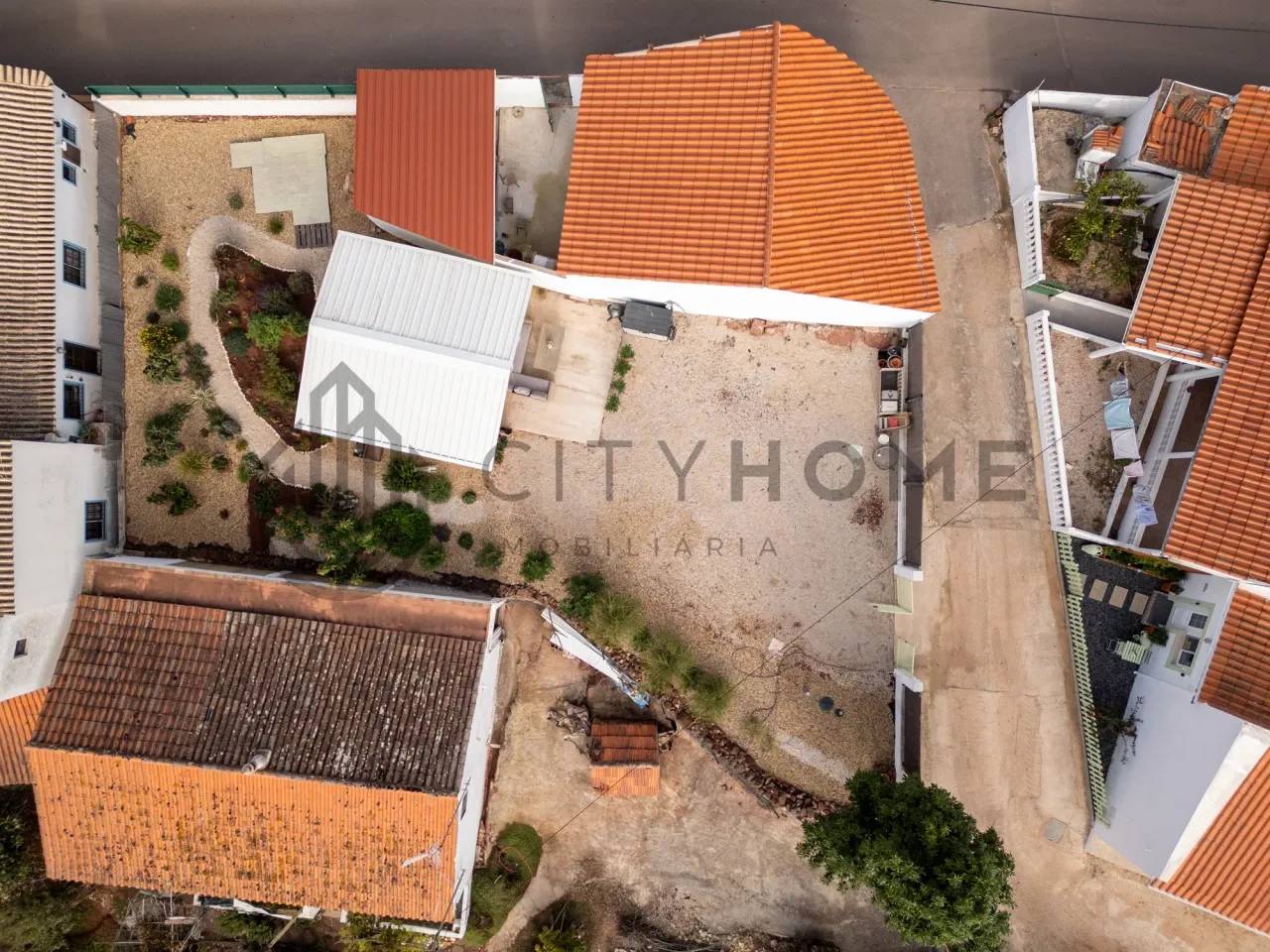 Furnished 2-Bedroom House with Pool and Garden in Portuguese Countryside - View image 31 of 34