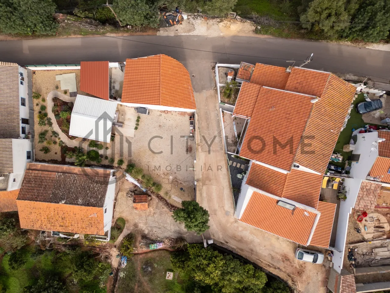 Furnished 2-Bedroom House with Pool and Garden in Portuguese Countryside - View image 32 of 34