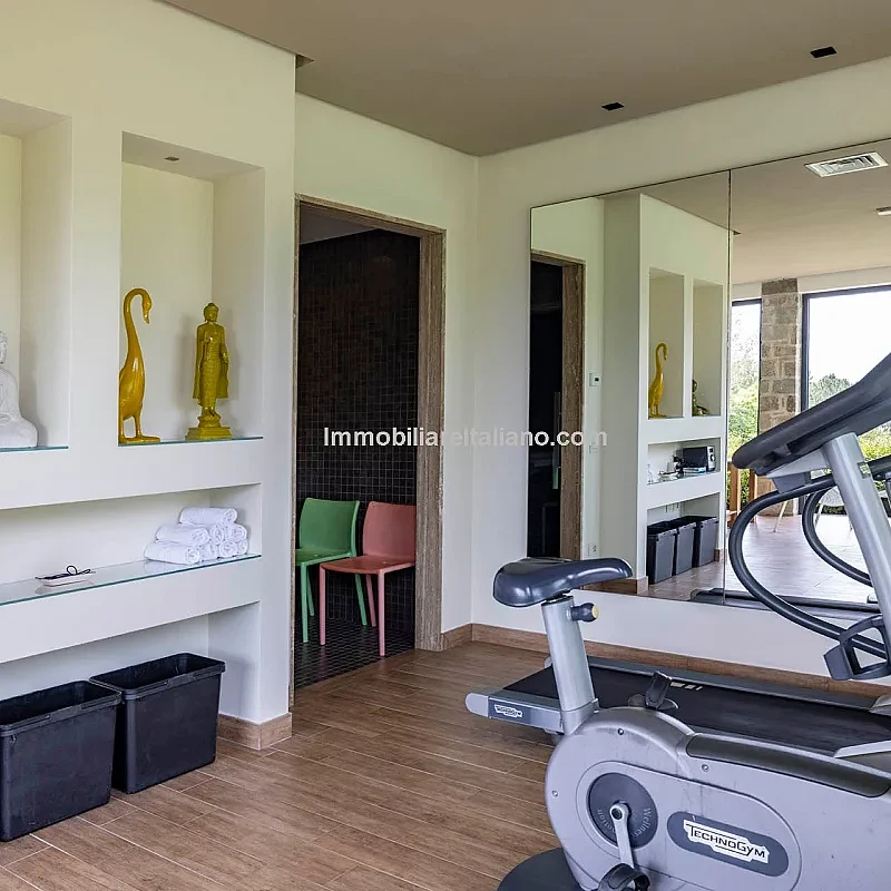 View image 81