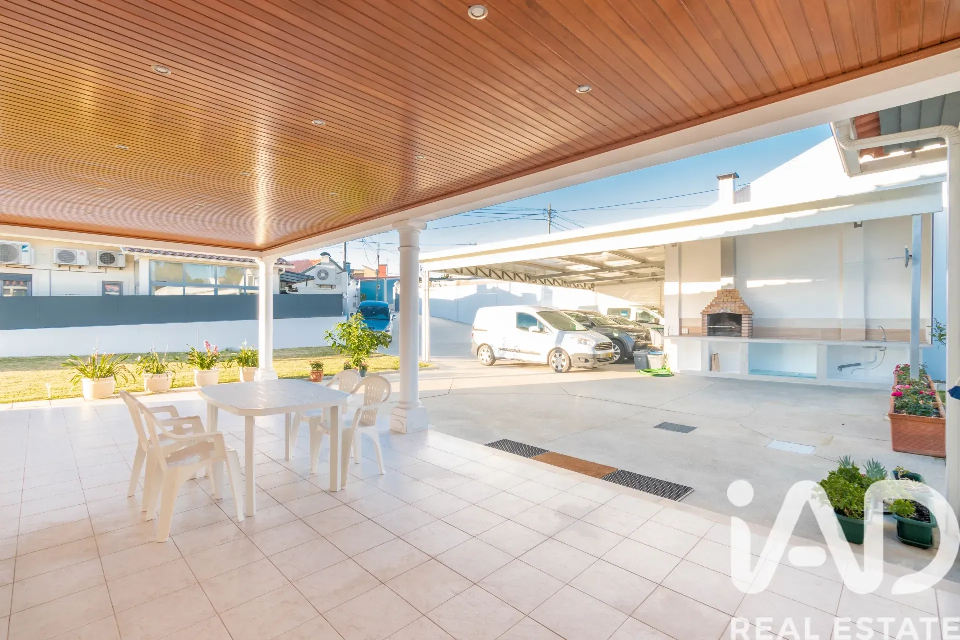 Modern Energy-Efficient 4-Bedroom House with Spacious Garden in Leiria, Portugal - View image 9 of 29