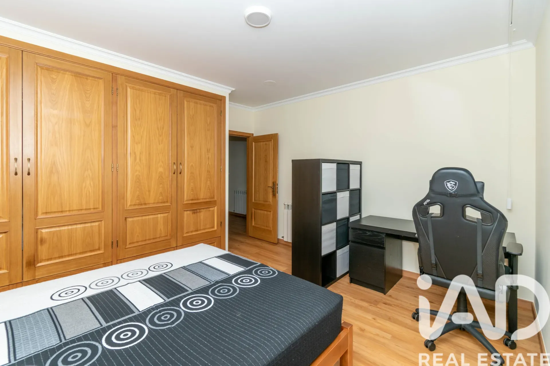 Modern Energy-Efficient 4-Bedroom House with Spacious Garden in Leiria, Portugal - View image 15 of 29