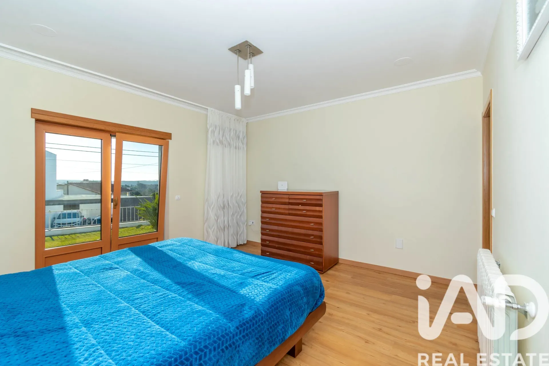 Modern Energy-Efficient 4-Bedroom House with Spacious Garden in Leiria, Portugal - View image 22 of 29