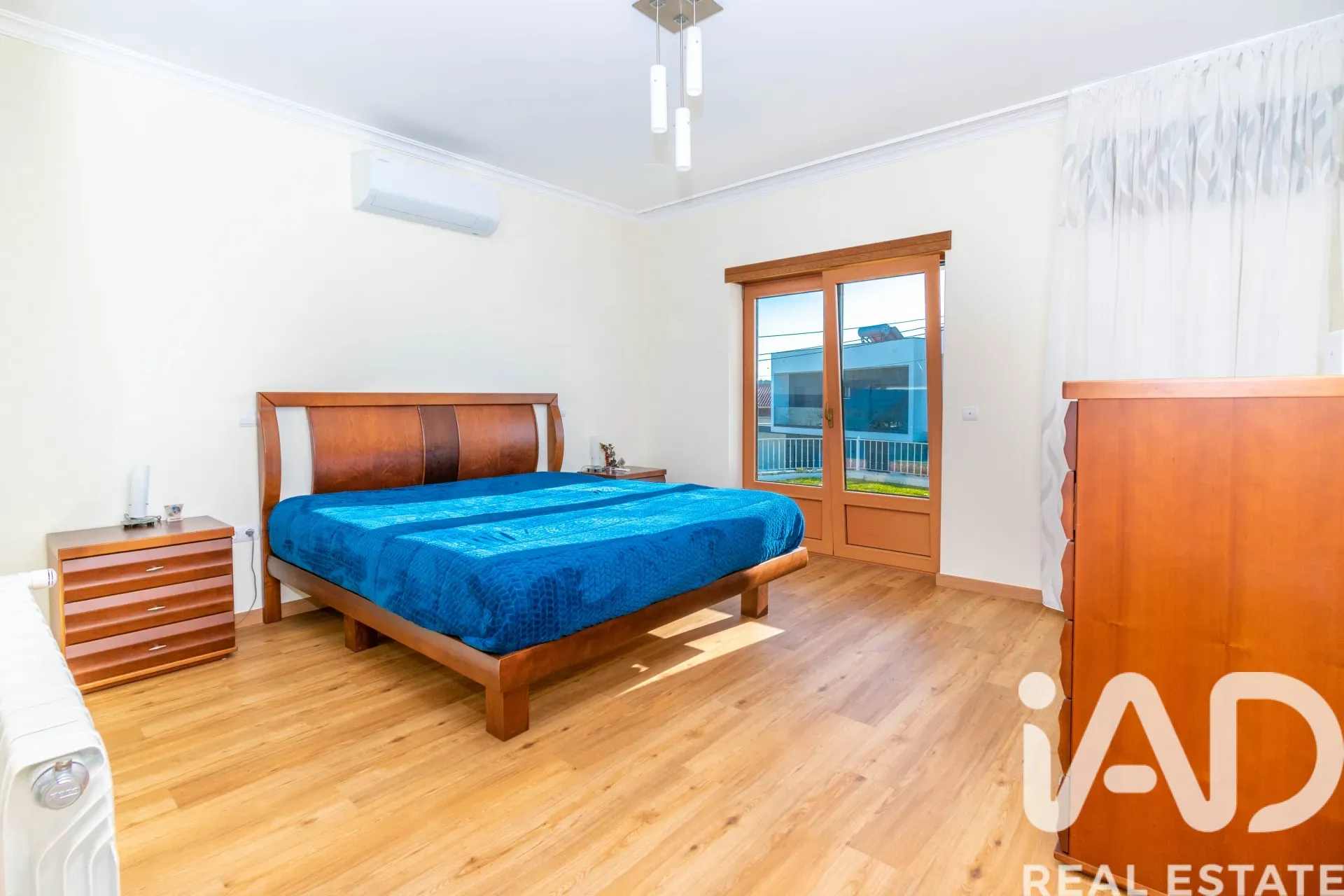 Modern Energy-Efficient 4-Bedroom House with Spacious Garden in Leiria, Portugal - View image 23 of 29