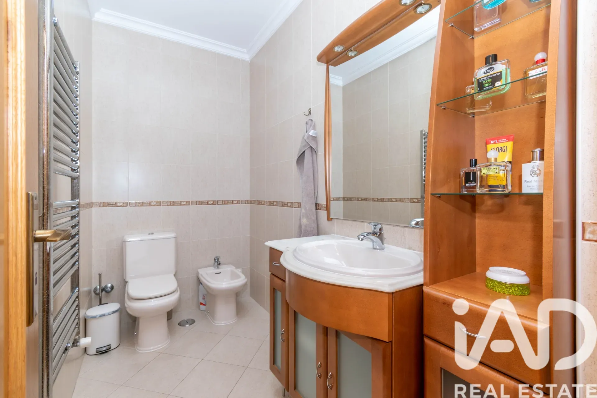 Modern Energy-Efficient 4-Bedroom House with Spacious Garden in Leiria, Portugal - View image 27 of 29