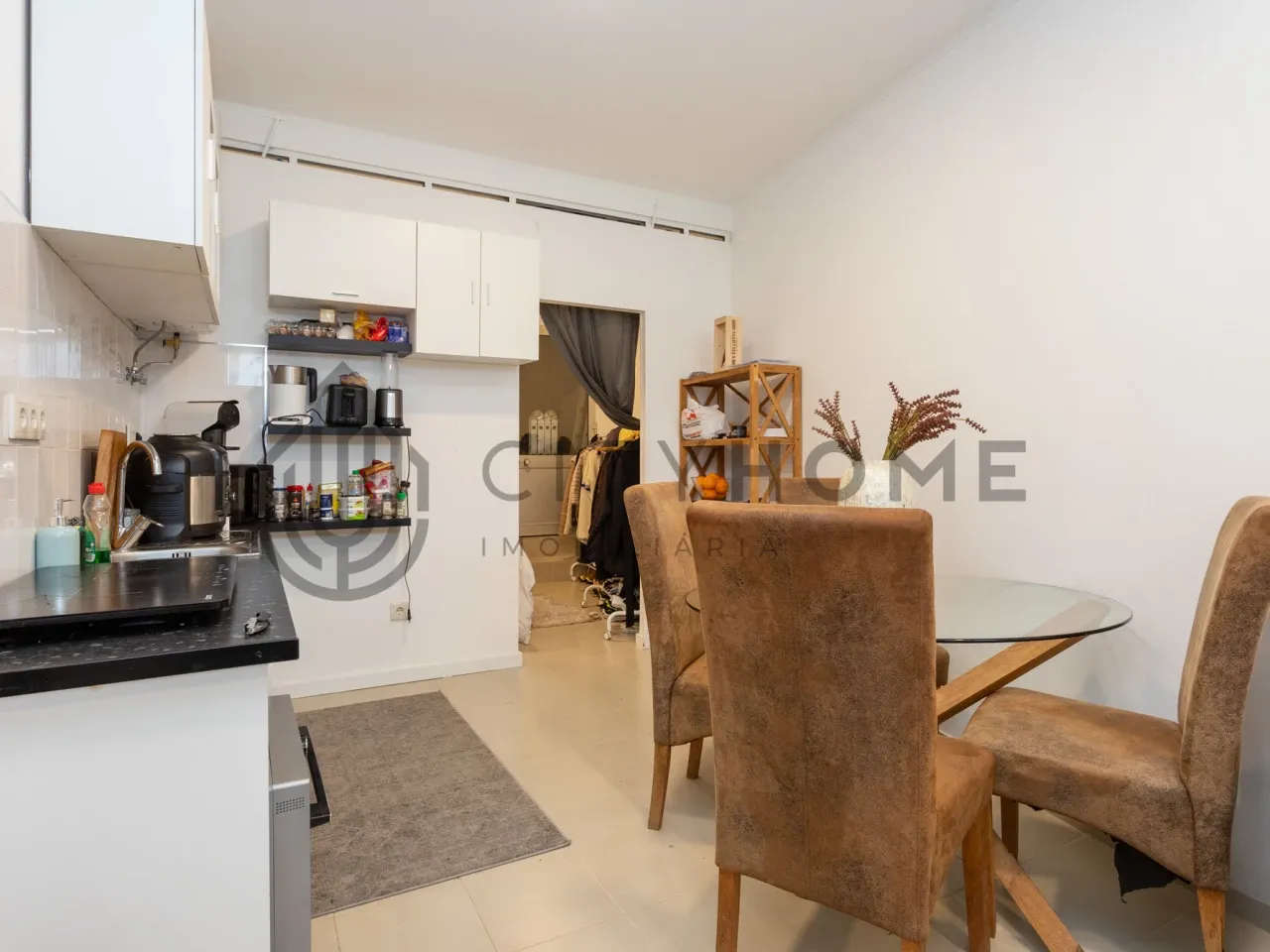 Portugal's Ferragudo: 3-Bedroom Townhouse with Balcony and Terrace - View image 50 of 57