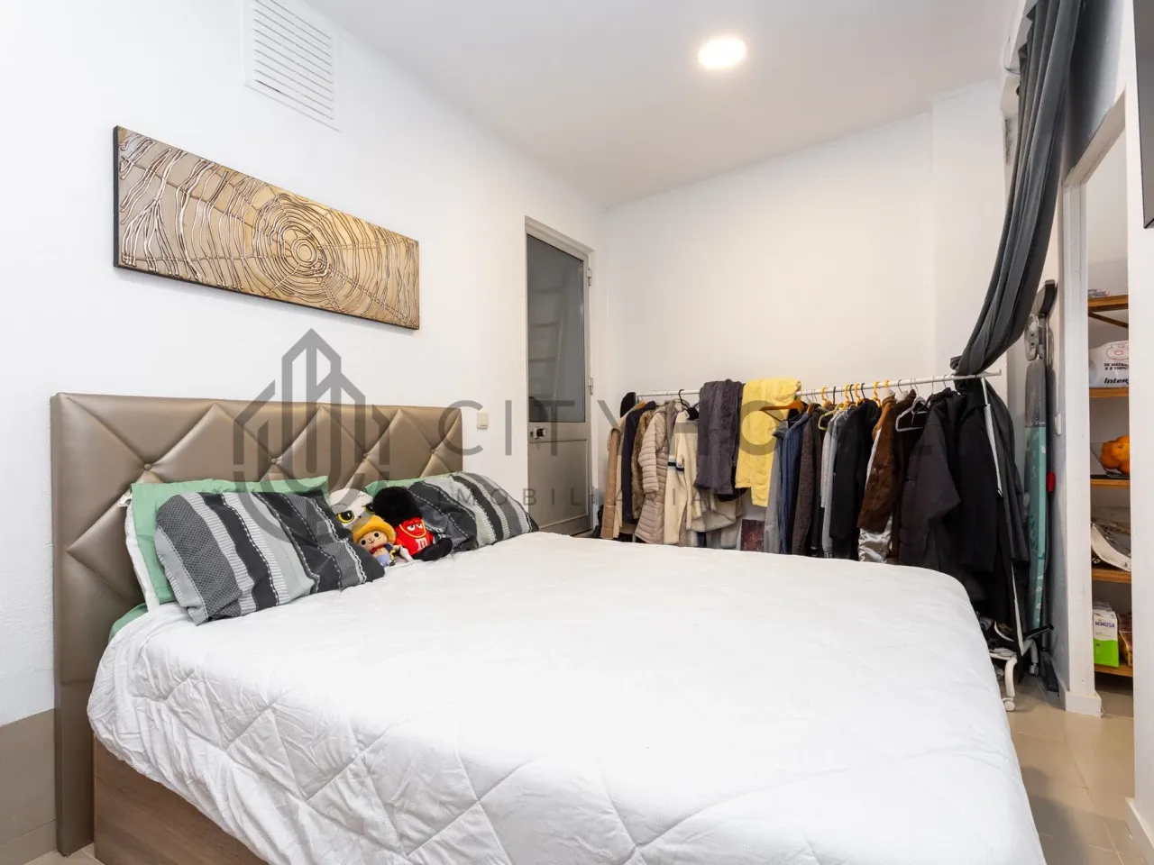 Portugal's Ferragudo: 3-Bedroom Townhouse with Balcony and Terrace - View image 52 of 57