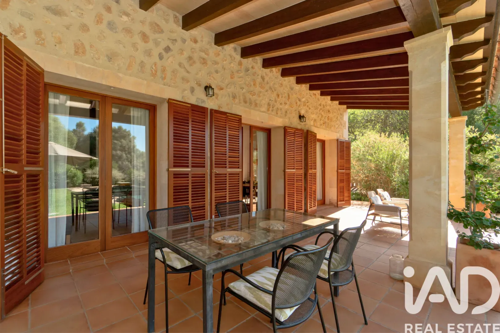 Modern 2-Bedroom House with Expansive Grounds and Pool in Campanet - View image 6 of 28