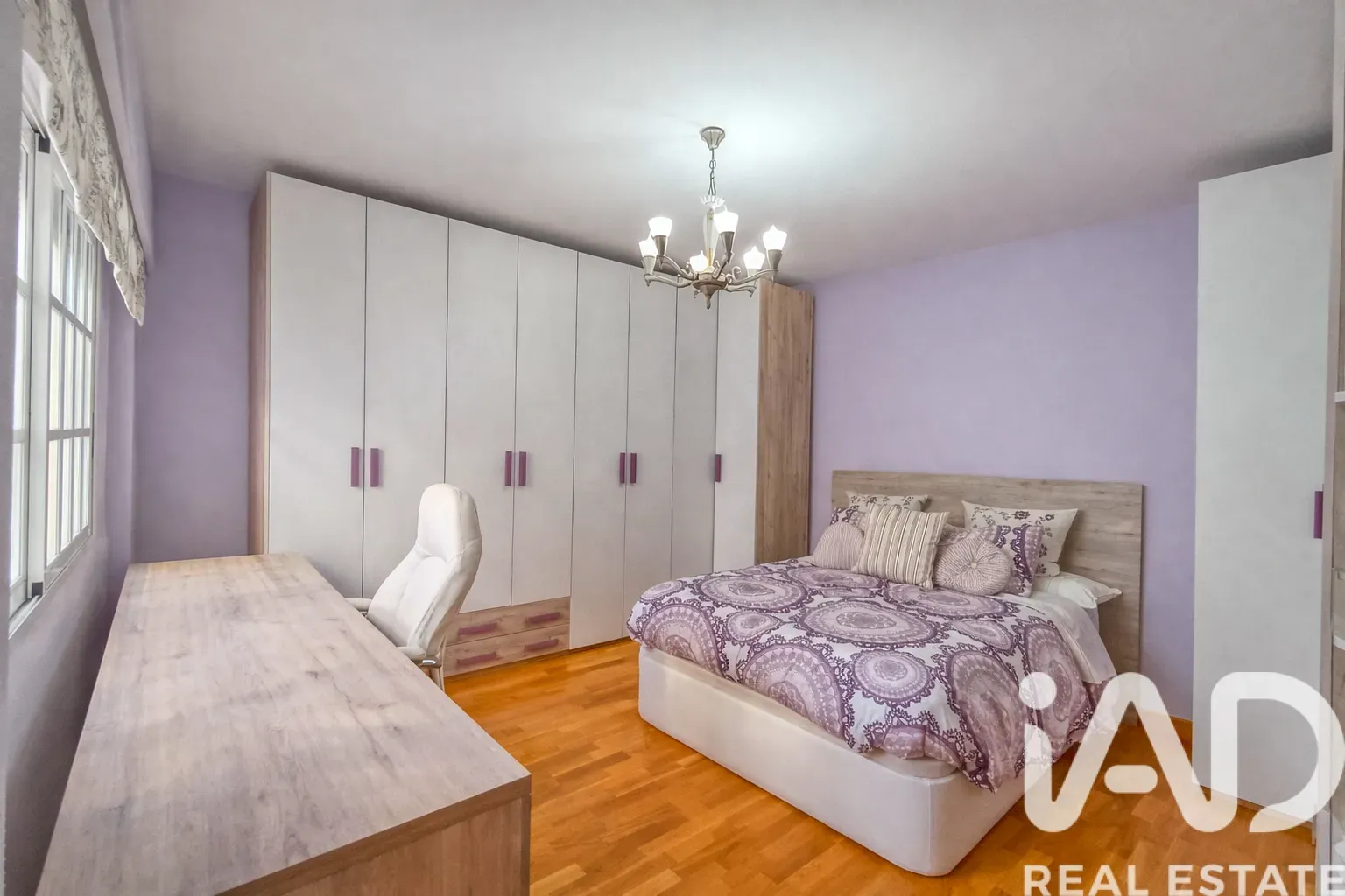 Contemporary 4-Bedroom House with Panoramic Terrace in San Vicente del Raspeig - View image 17 of 32