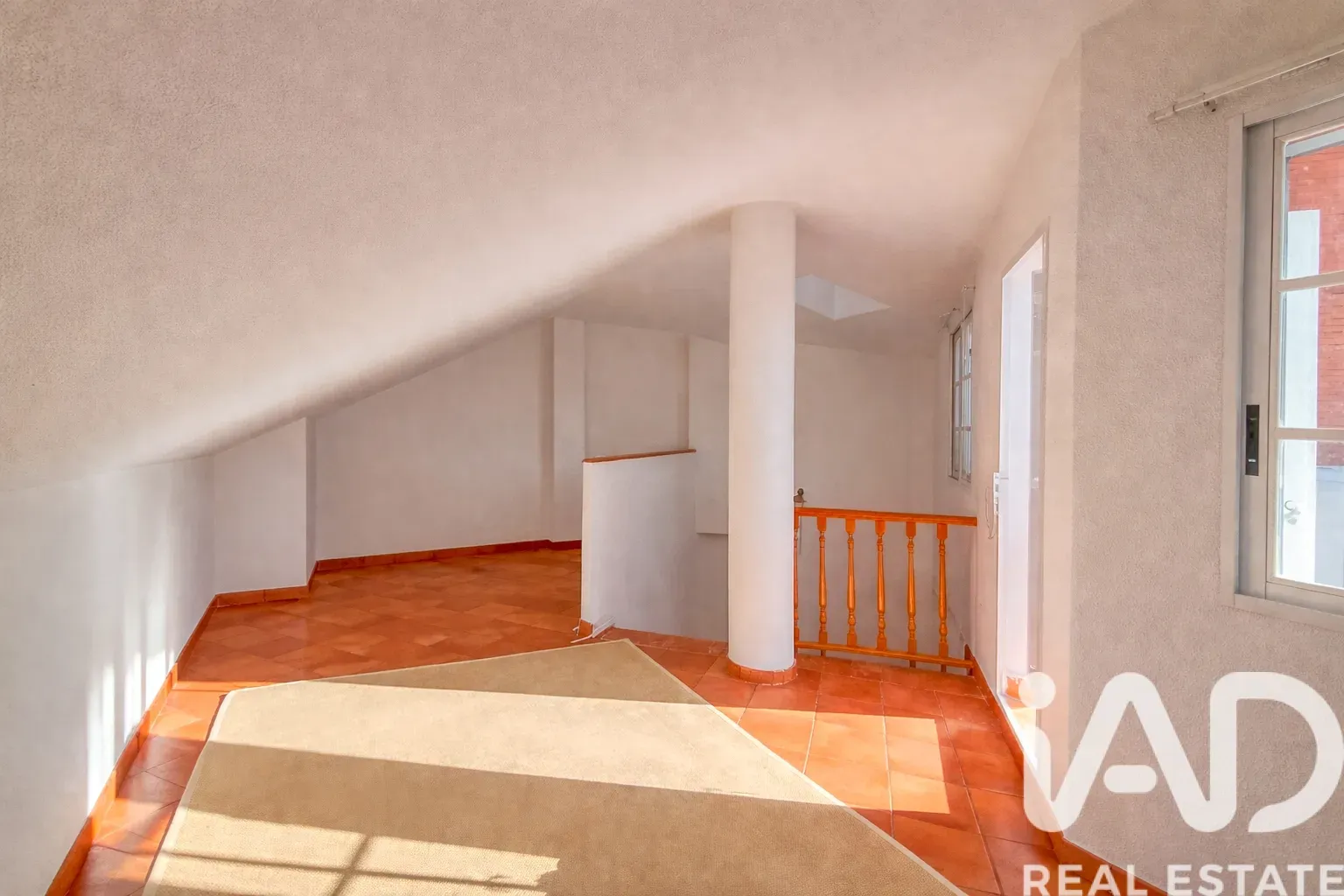 Contemporary 4-Bedroom House with Panoramic Terrace in San Vicente del Raspeig - View image 19 of 32