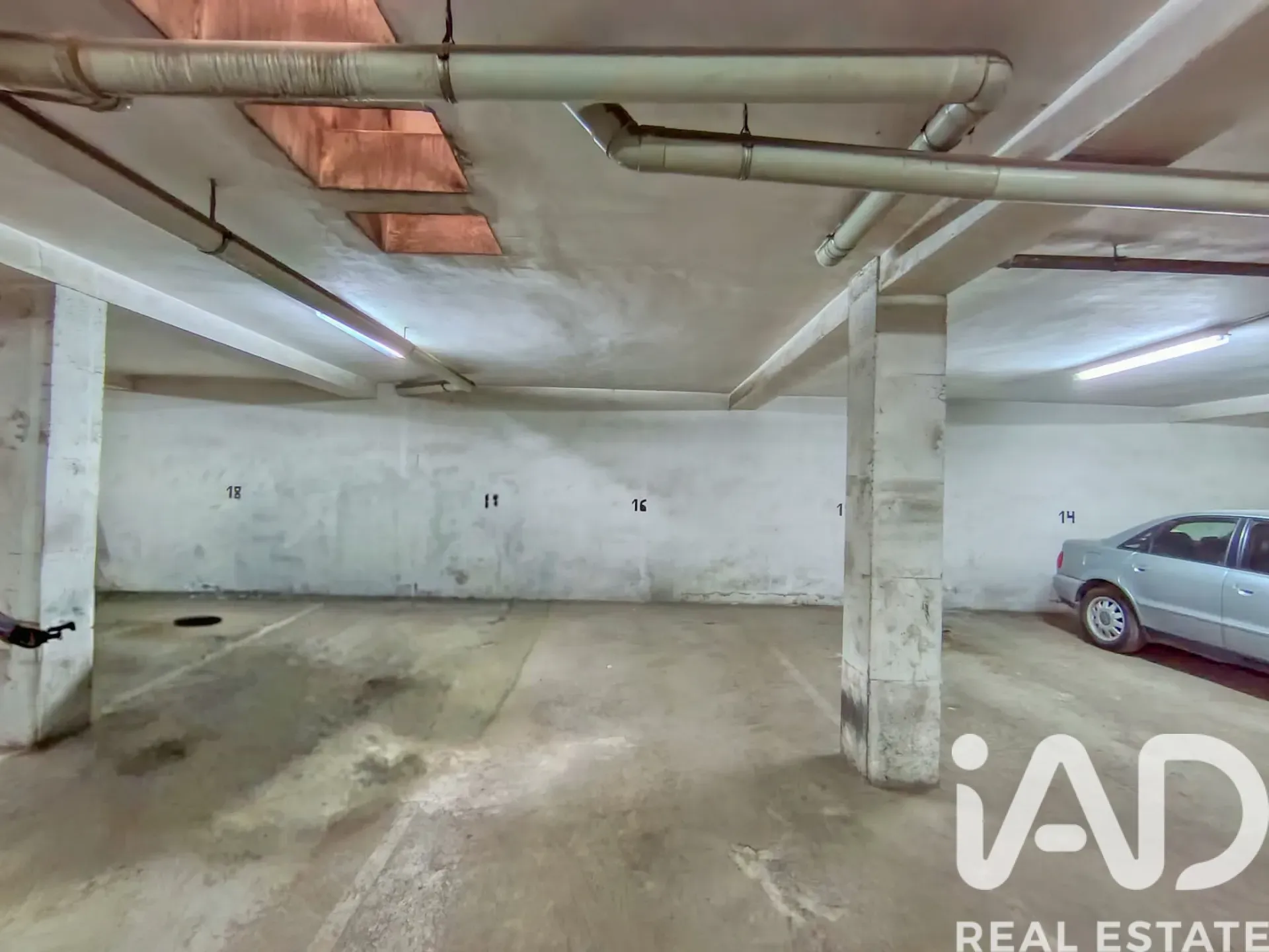 Contemporary 4-Bedroom House with Panoramic Terrace in San Vicente del Raspeig - View image 30 of 32