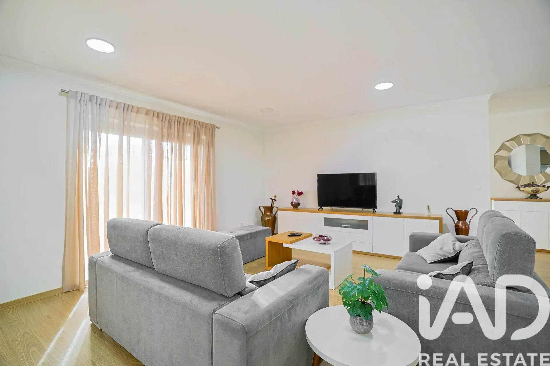 Contemporary 3-Bedroom House with Garden in Vila Nova de Cerveira, Portugal - View image 6 of 38