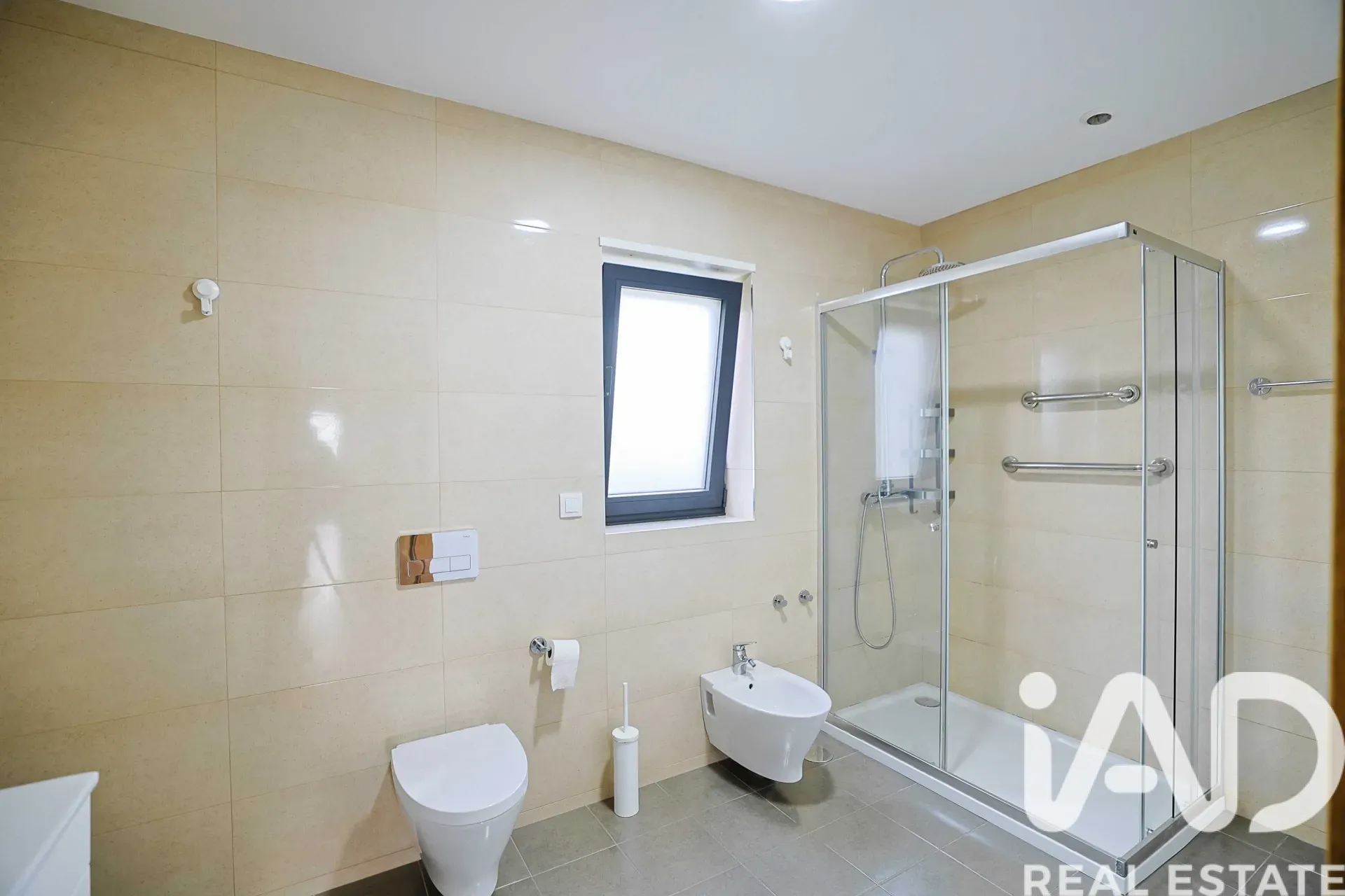 Contemporary 3-Bedroom House with Garden in Vila Nova de Cerveira, Portugal - View image 20 of 38