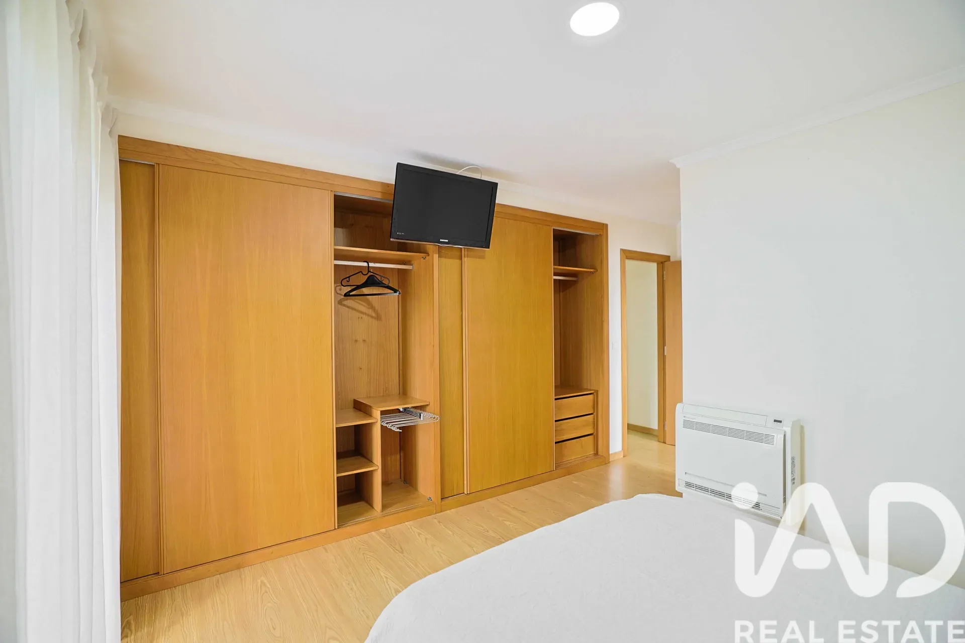 Contemporary 3-Bedroom House with Garden in Vila Nova de Cerveira, Portugal - View image 22 of 38