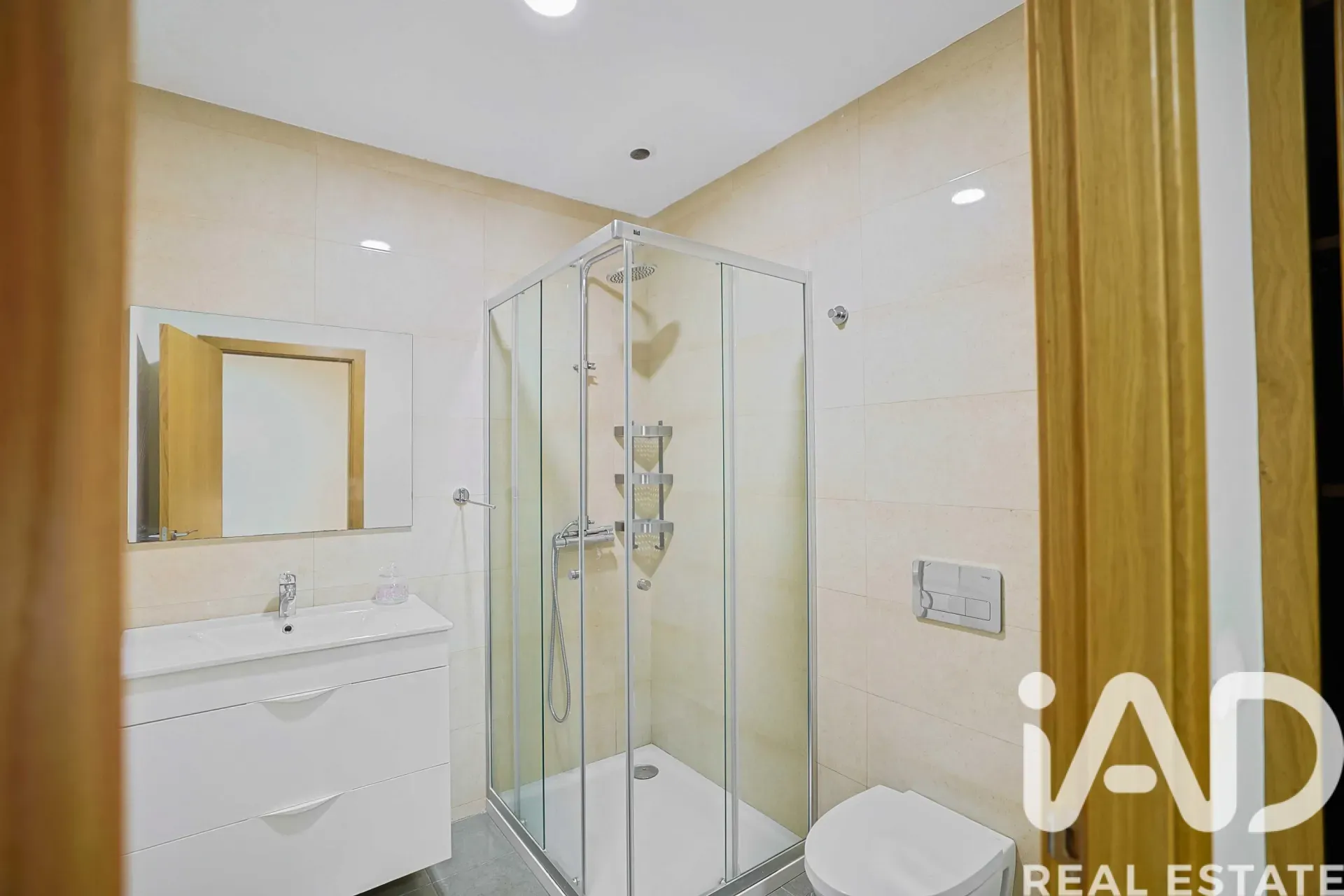 Contemporary 3-Bedroom House with Garden in Vila Nova de Cerveira, Portugal - View image 38 of 38