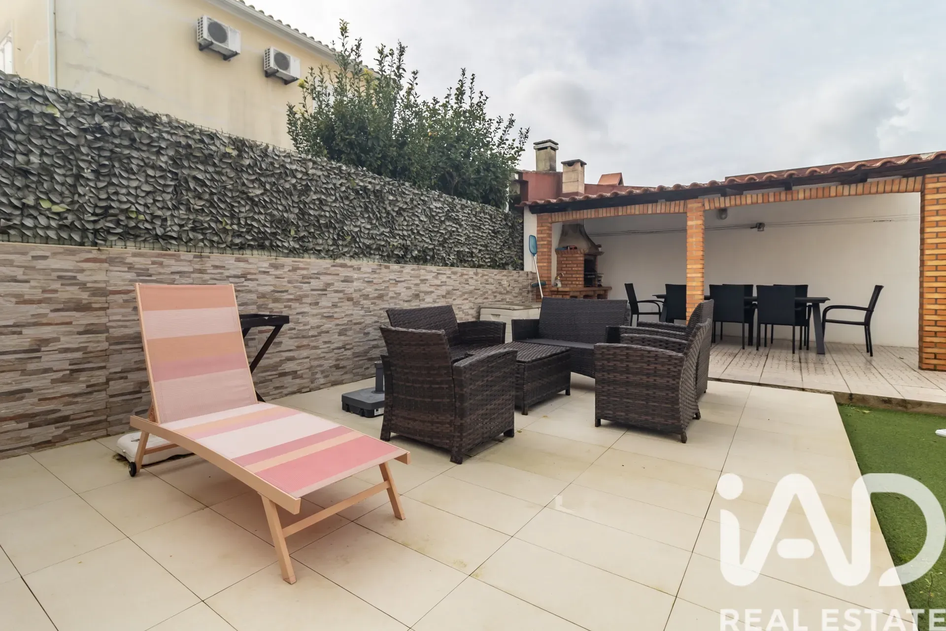 Contemporary 3-Bedroom House with Garden in Scenic Azeitão, Portugal - View image 18 of 40