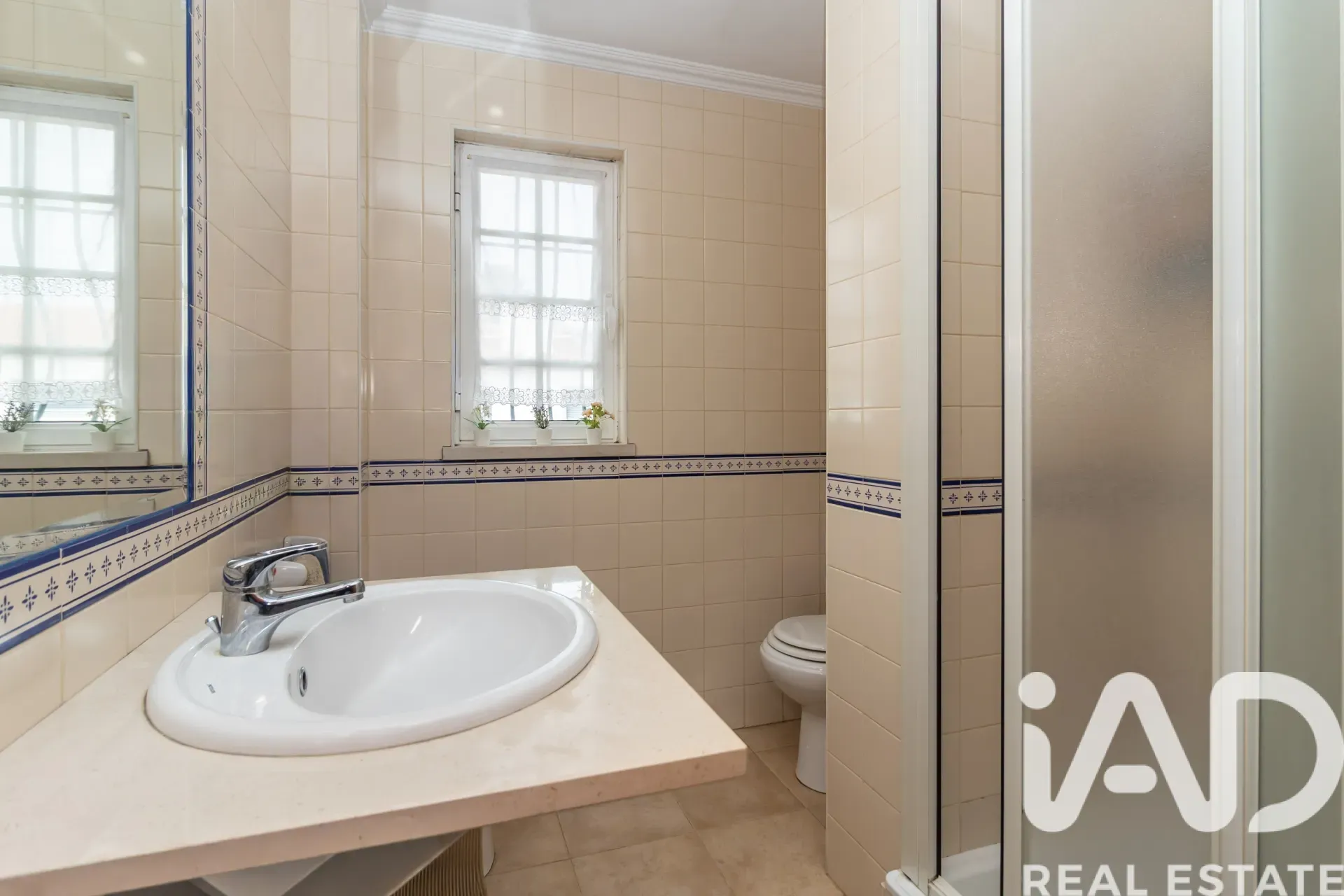 Contemporary 3-Bedroom House with Garden in Scenic Azeitão, Portugal - View image 35 of 40