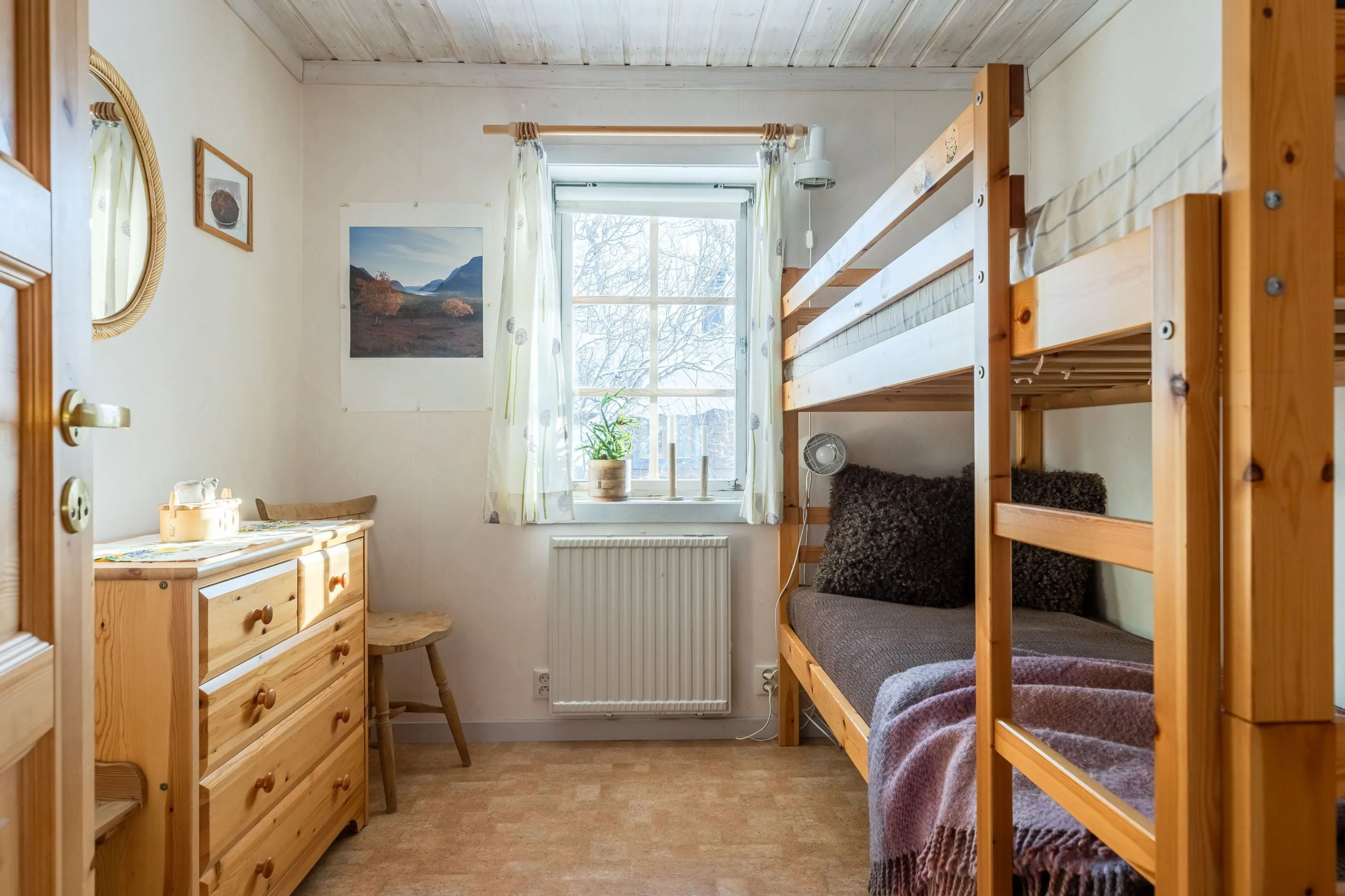 3-Bedroom Country Retreat in Tänndalen with Scenic Mountain Backdrop - View image 20 of 30