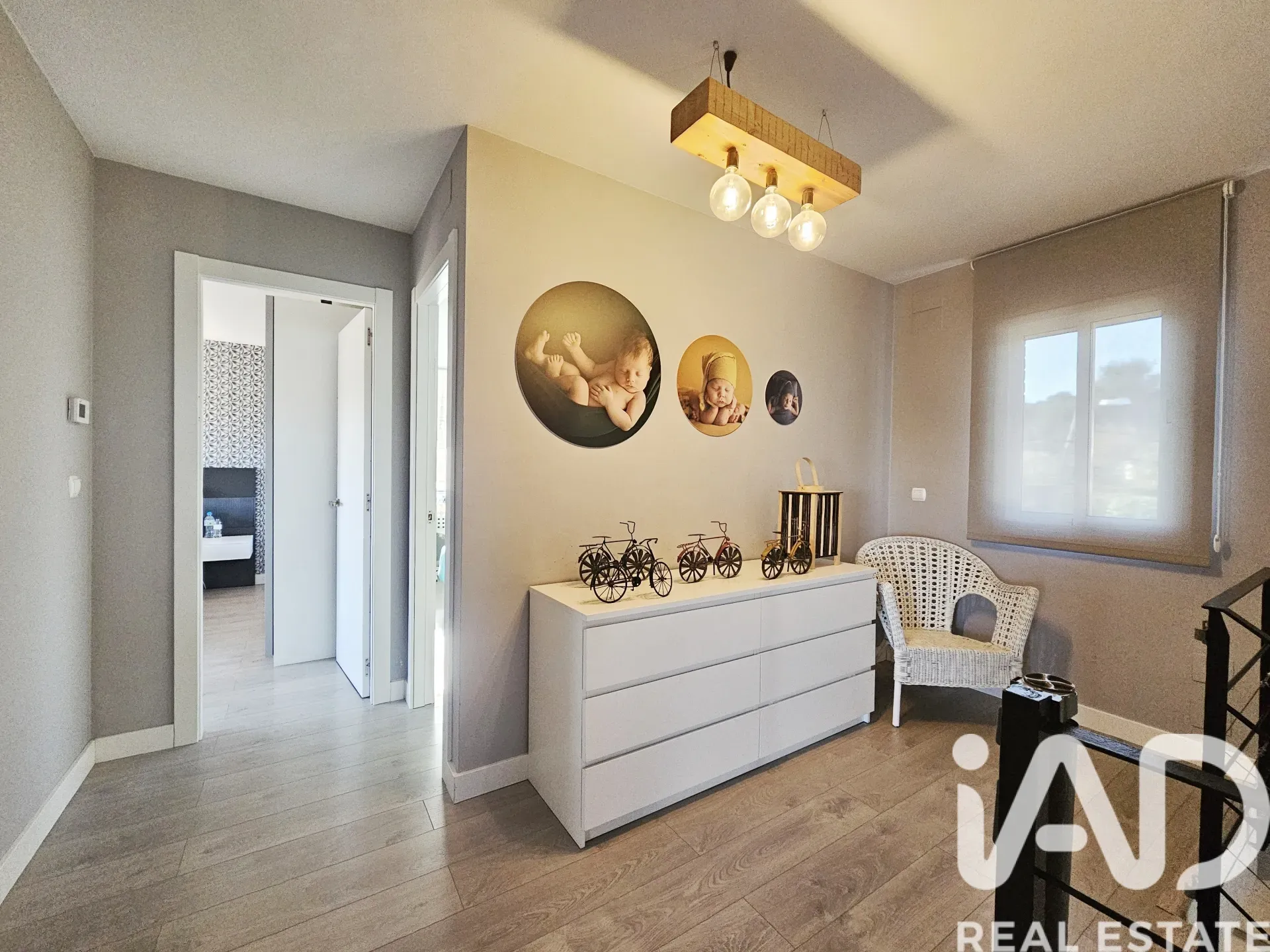 Contemporary 4-Bedroom House with Sea Views and Pool in Tarragona - View image 19 of 39