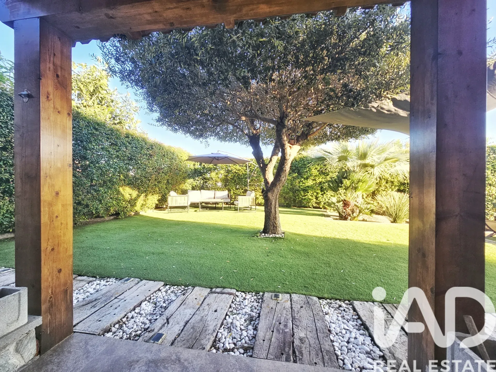 Contemporary 4-Bedroom House with Sea Views and Pool in Tarragona - View image 30 of 39