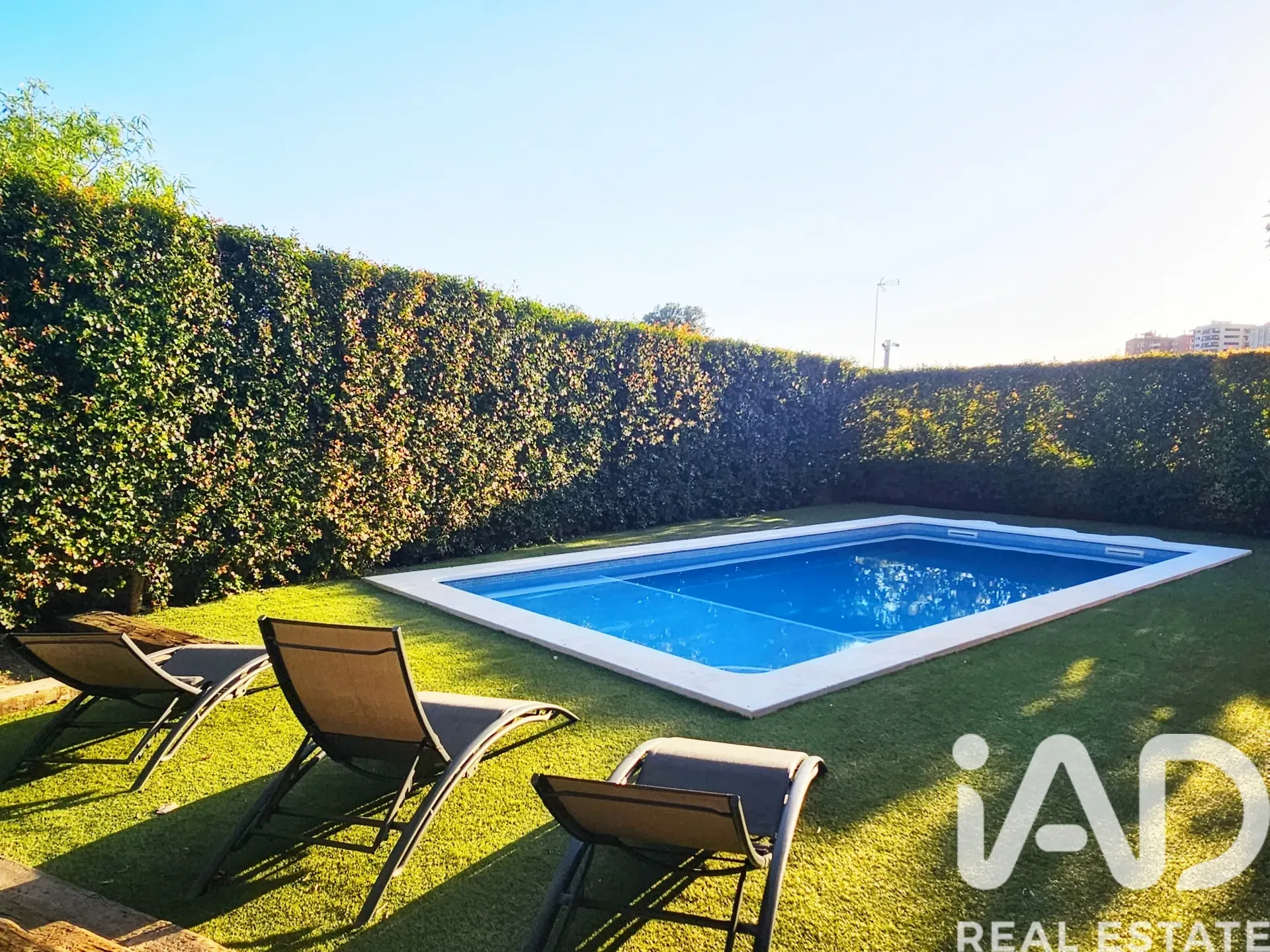Contemporary 4-Bedroom House with Sea Views and Pool in Tarragona - View image 34 of 39