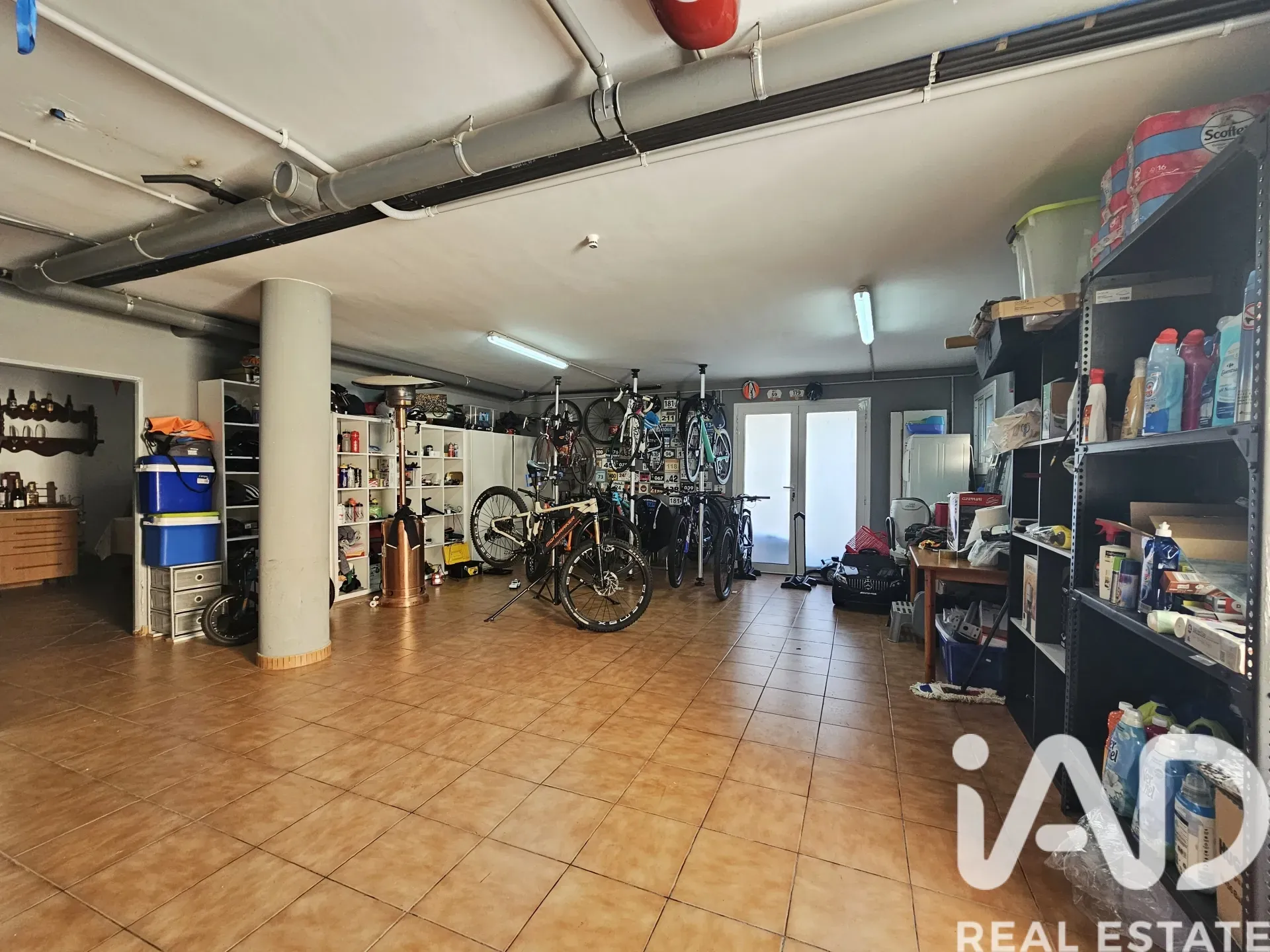 Contemporary 4-Bedroom House with Sea Views and Pool in Tarragona - View image 38 of 39